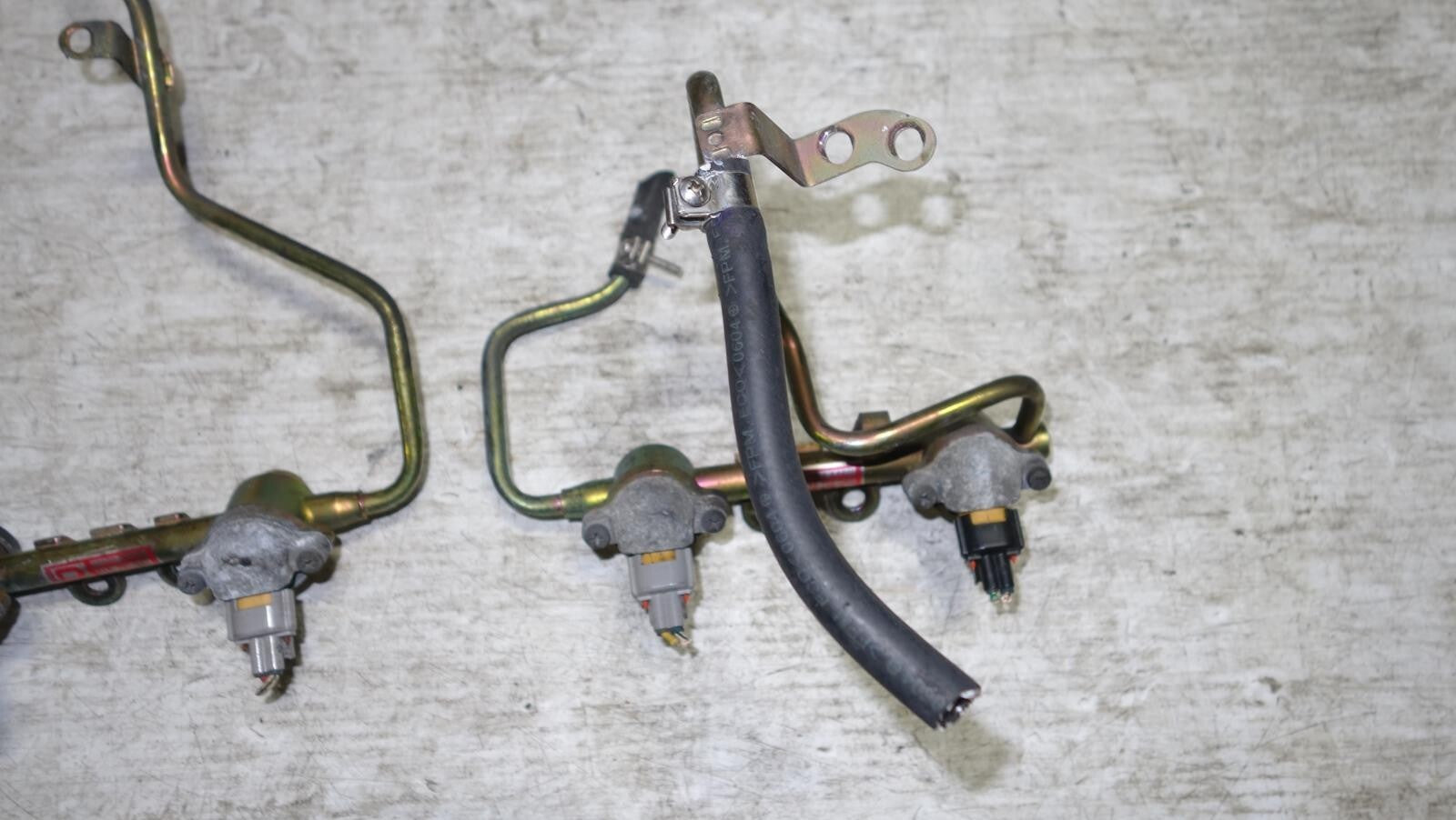JDM Subaru Legacy B4 EJ208 EJ206 Twin Turbo Fuel Injectors 00-04
