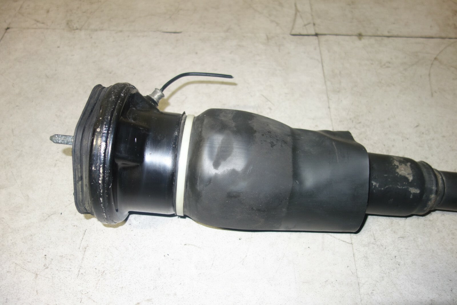 JDM Lexus LS430 Rear Left Air Shock Struts Suspension Genuine 2001 2002 2003