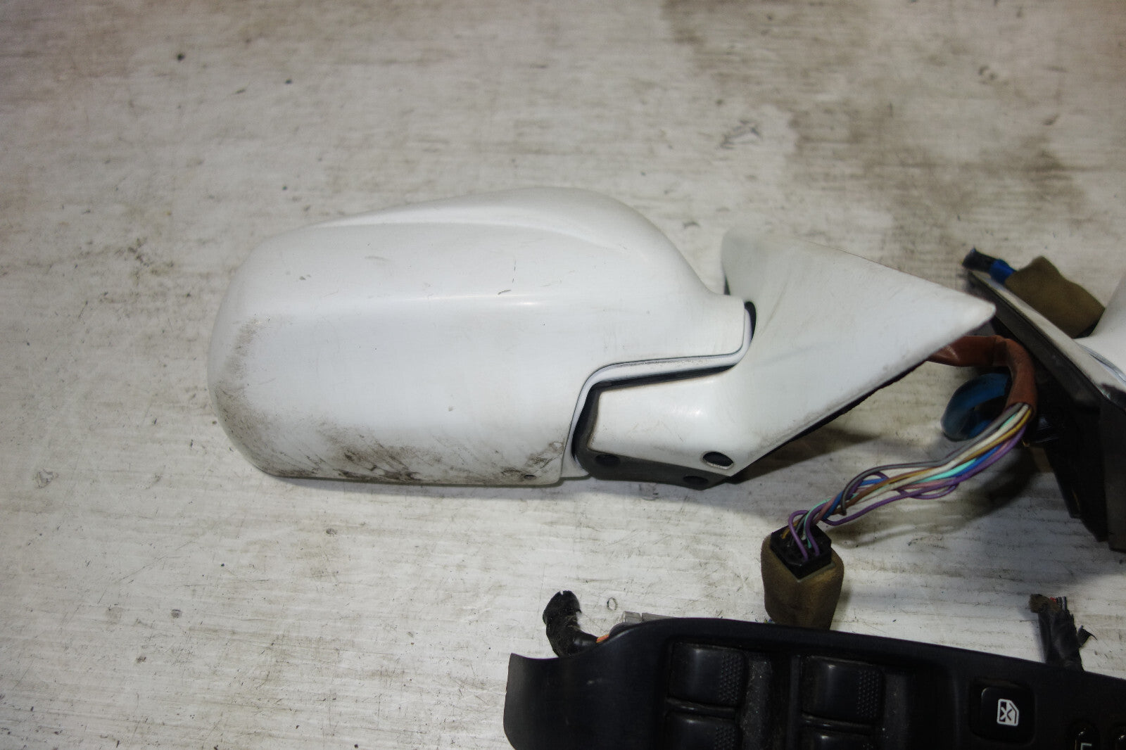 JDM Subaru Legacy Mirrors Power Folding Switch BH5/BE5 Left Right 2000-2004