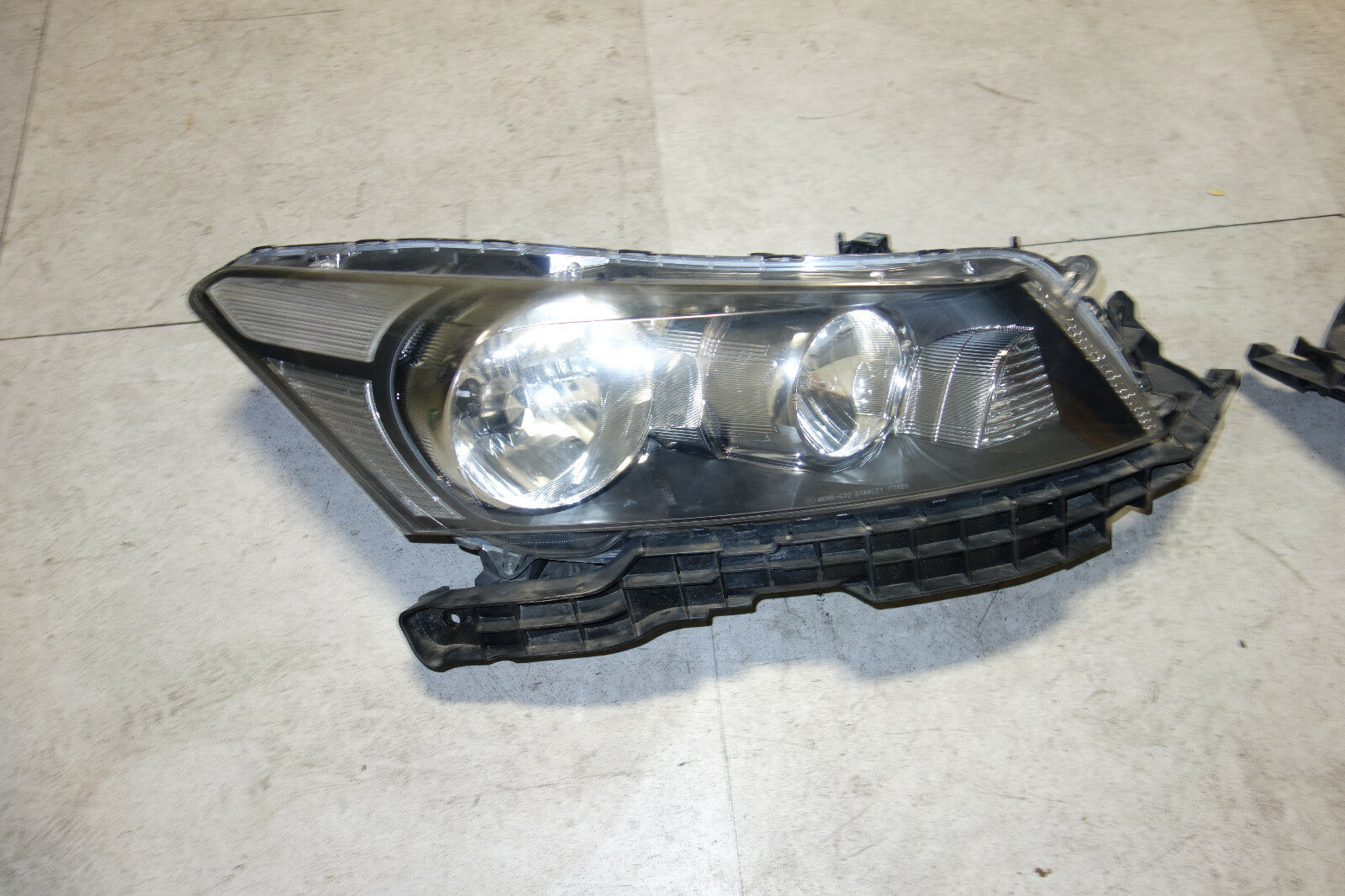 JDM Honda Accord CP3 Original HID Headlights Ballasts 2008-2012 Honda Inspire