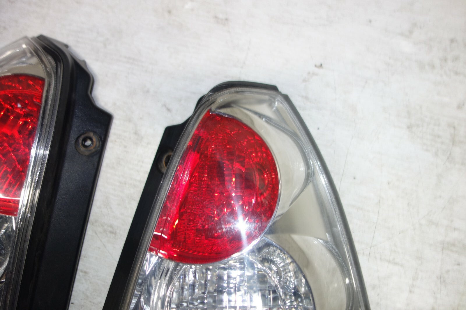 Subaru Forester OEM Tail Lights Lamps Pair Genuine 2006-2008
