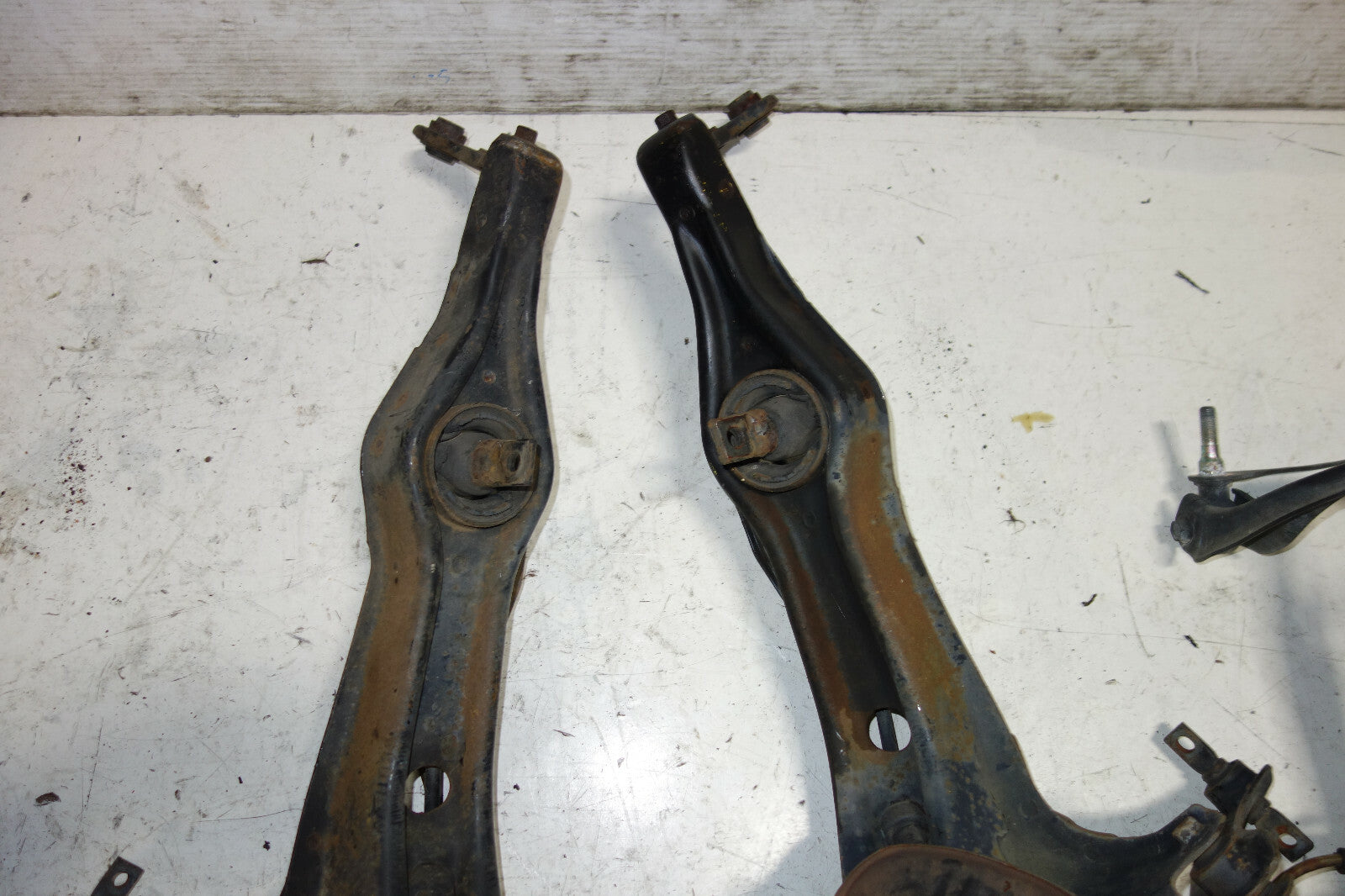 JDM Acura Integra DC2 4 Lug Brake Calipers Spindles Hub Trailing Arms 1994-2001