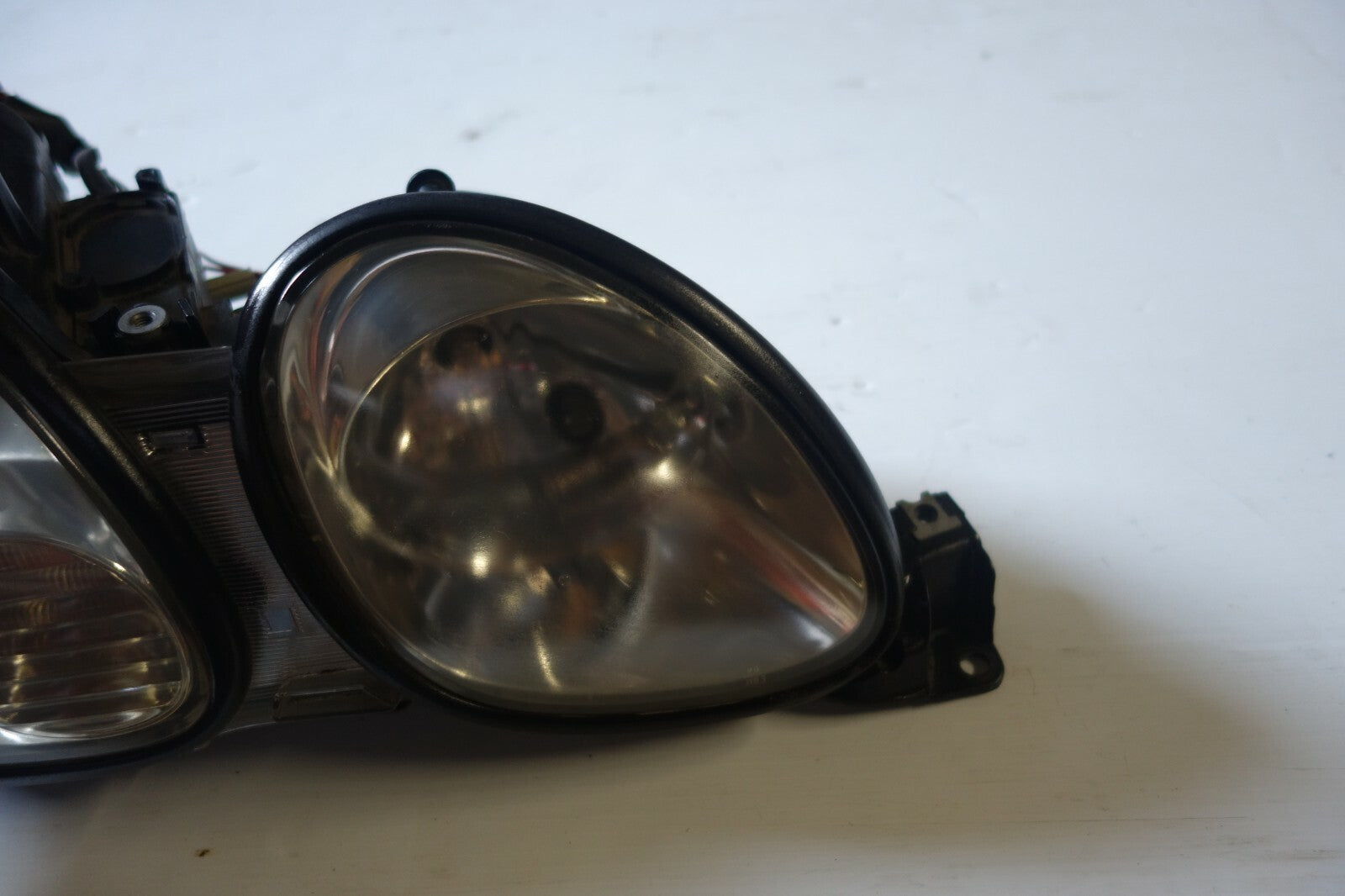 JDM 98-05 LEXUS GS300 GENUINE HEAD LIGHT RIGHT PASSENGER SIDE LAMP GS400 OEM