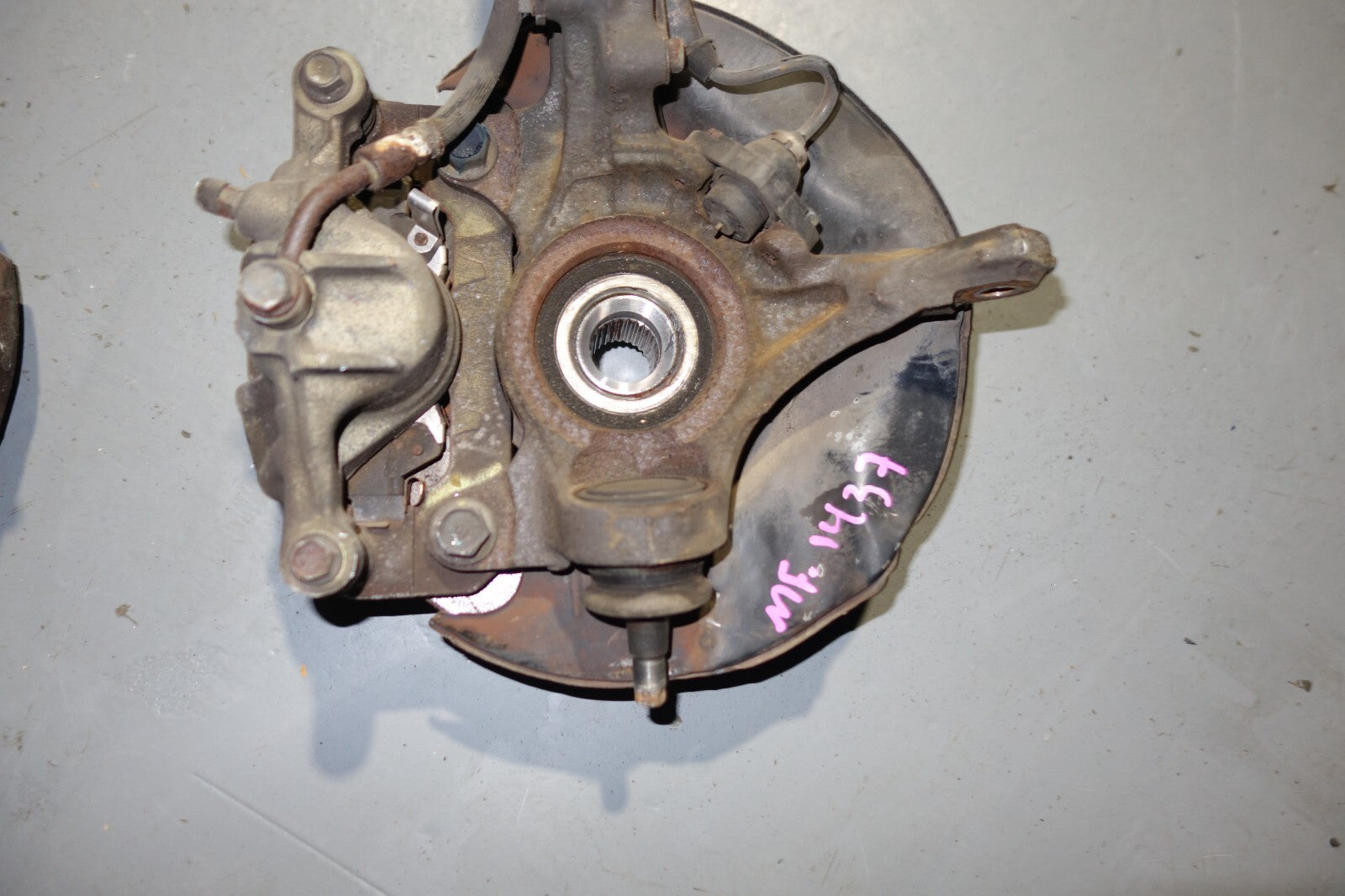 JDM ACURA EL OEM FRONT HUB KNUCKLE SPINDLE LEFT & RIGHT SUSPENSION HONDA DOMANI