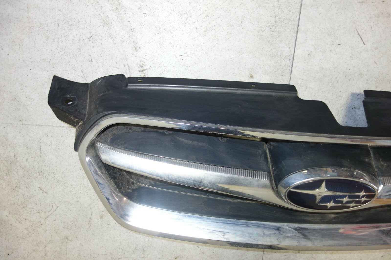 JDM 2008-2009 GENUINE SUBARU LEGACY  OEM GRILLE GRILL BPE FITS:SUBARU LEGACY