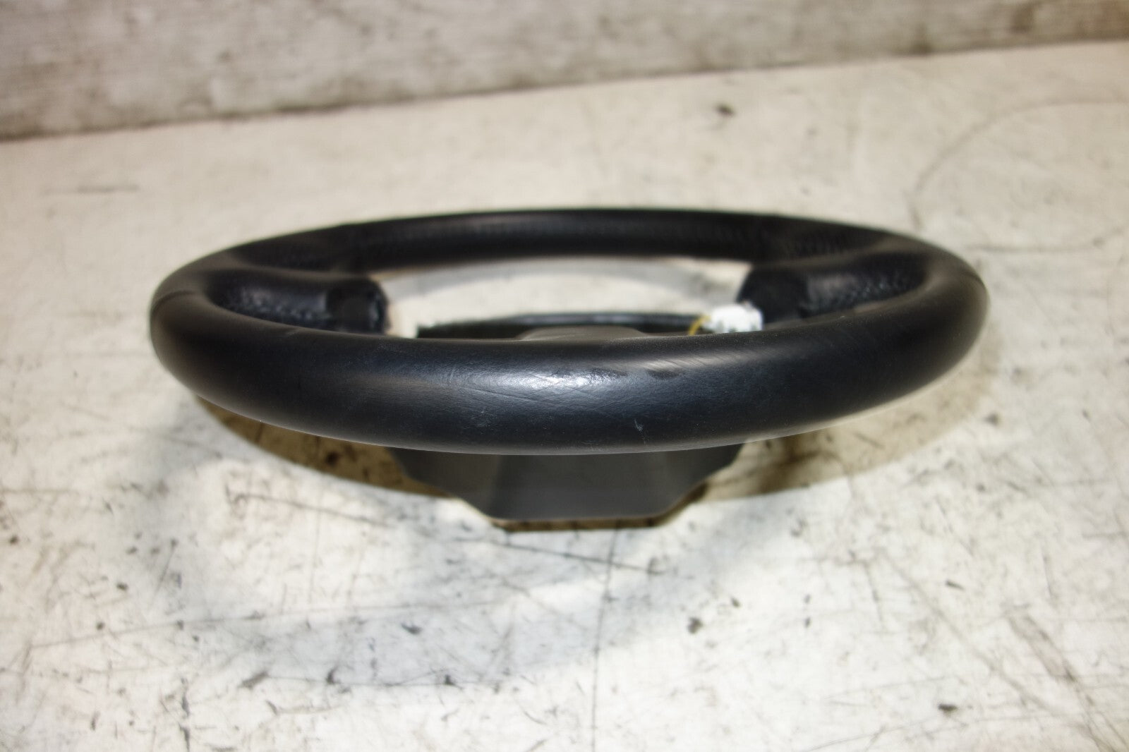 JDM 2000-2005 TOYOTA CELICA  STEERING WHEEL ZZT231 ZZT230