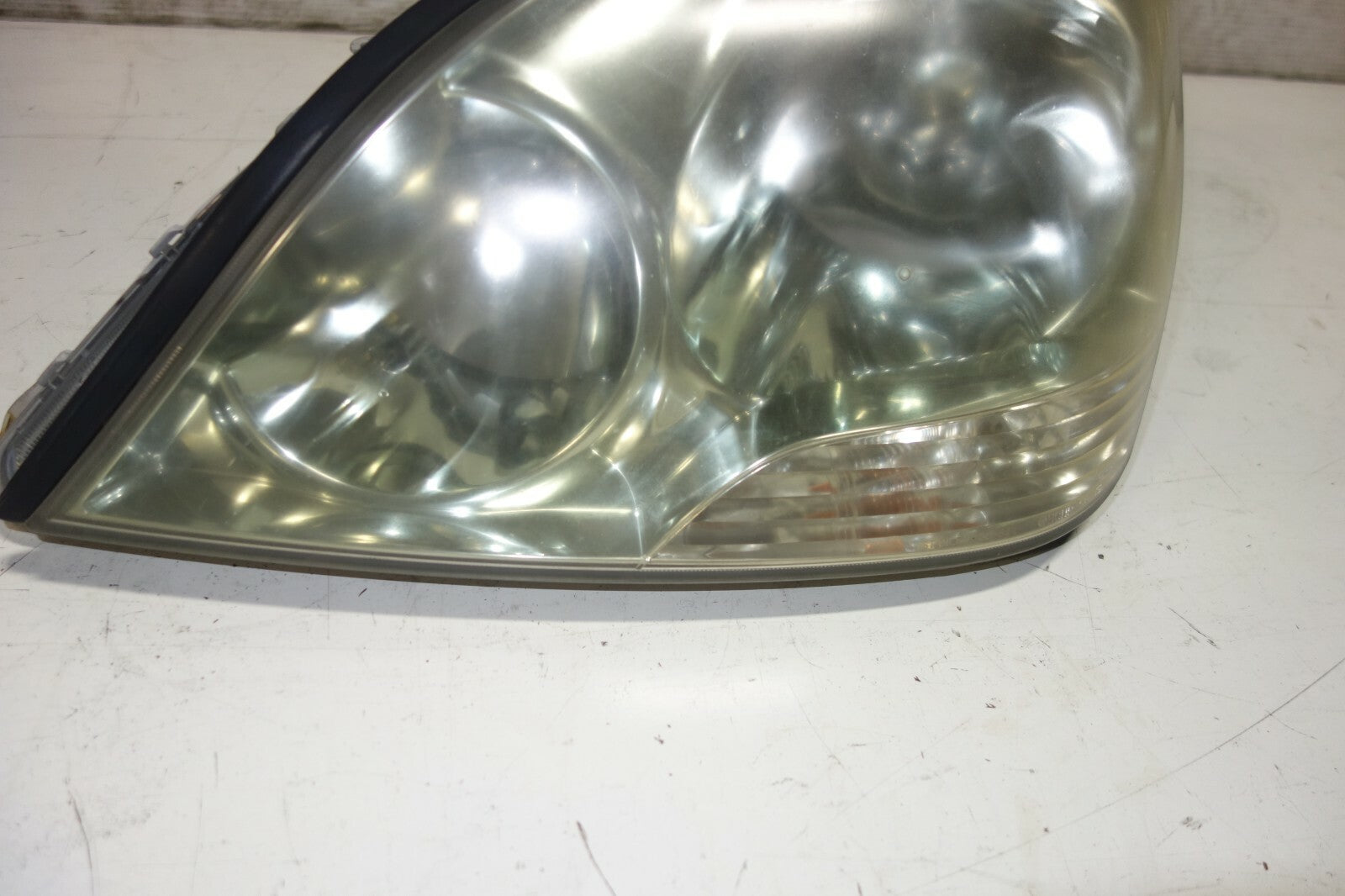 JDM Lexus LS430 Toyota Celsior Headlights 2001 2002 2003 OEM Genuine UCF31 Xenon