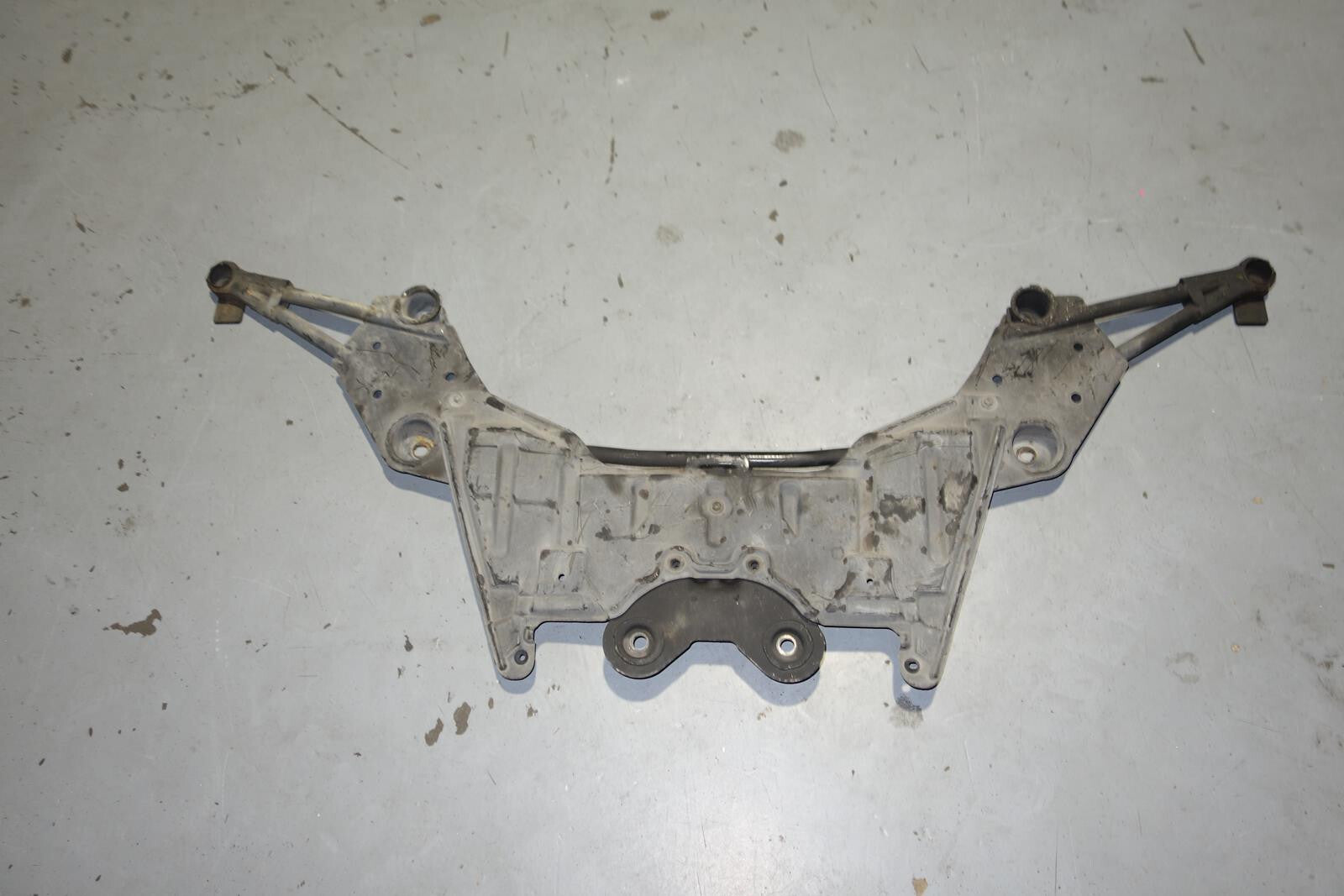 03-07 Infiniti G35 Coupe Front Subframe Crossmember Engine Cradle 350z 03-09
