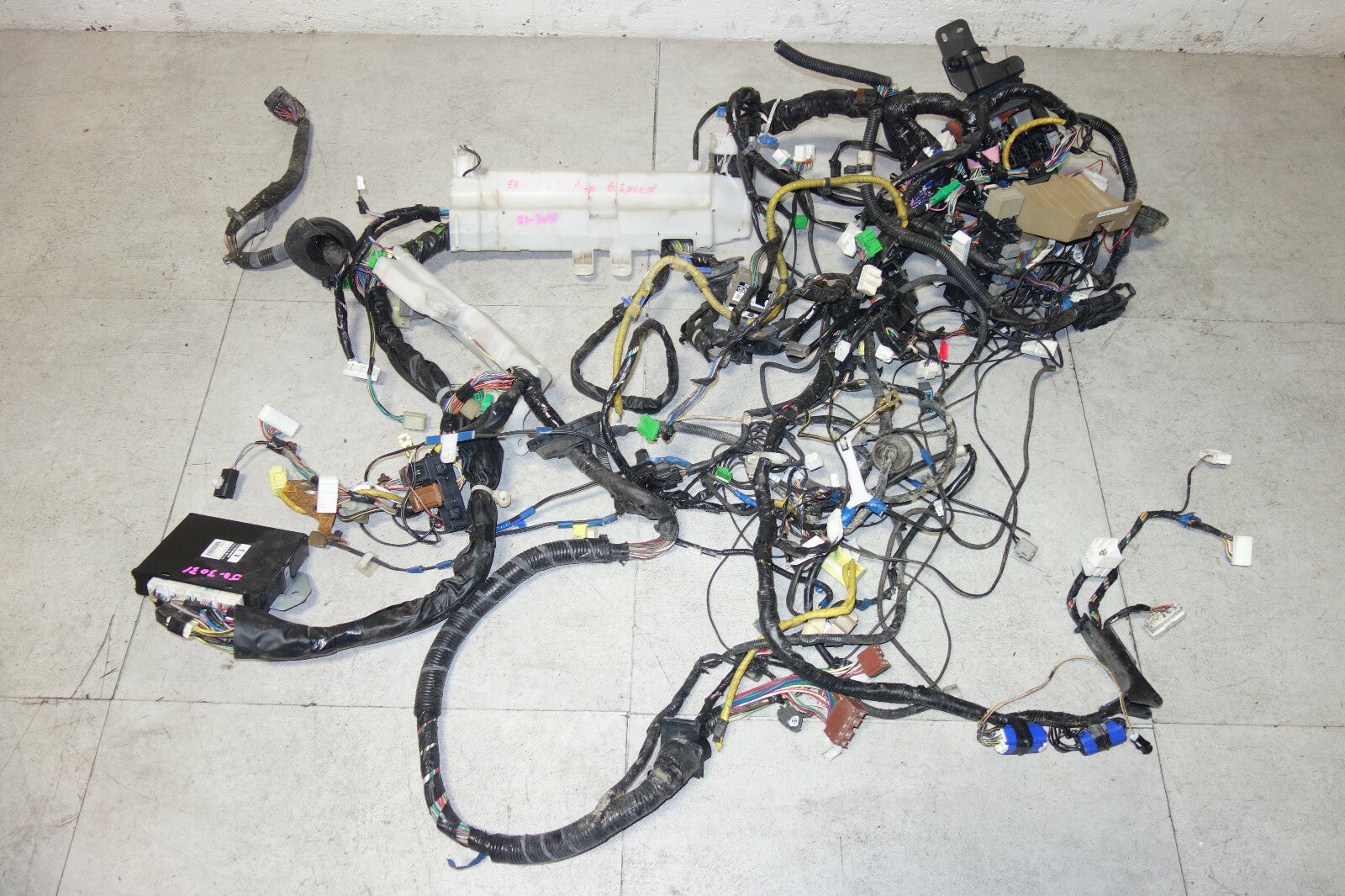 JDM Subaru Legacy EJ20 Turbo 6speed Computer Wire Harness Loom Wiring 22611AN150