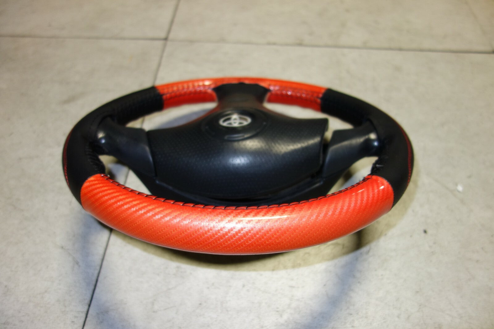 JDM 2000-2005 TOYOTA CELICA  STEERING WHEEL HUB ZZT231 ZZT230 VERY RARE