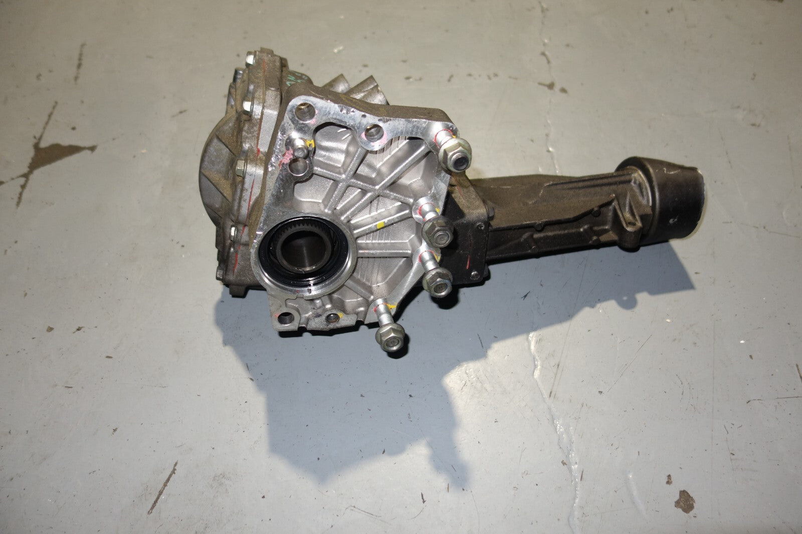 JDM 2011-2019 TOYOTA SIENNA TRANSFER CASE DIFFERENTIAL 2GR 3.5L  LOW MILEAGE