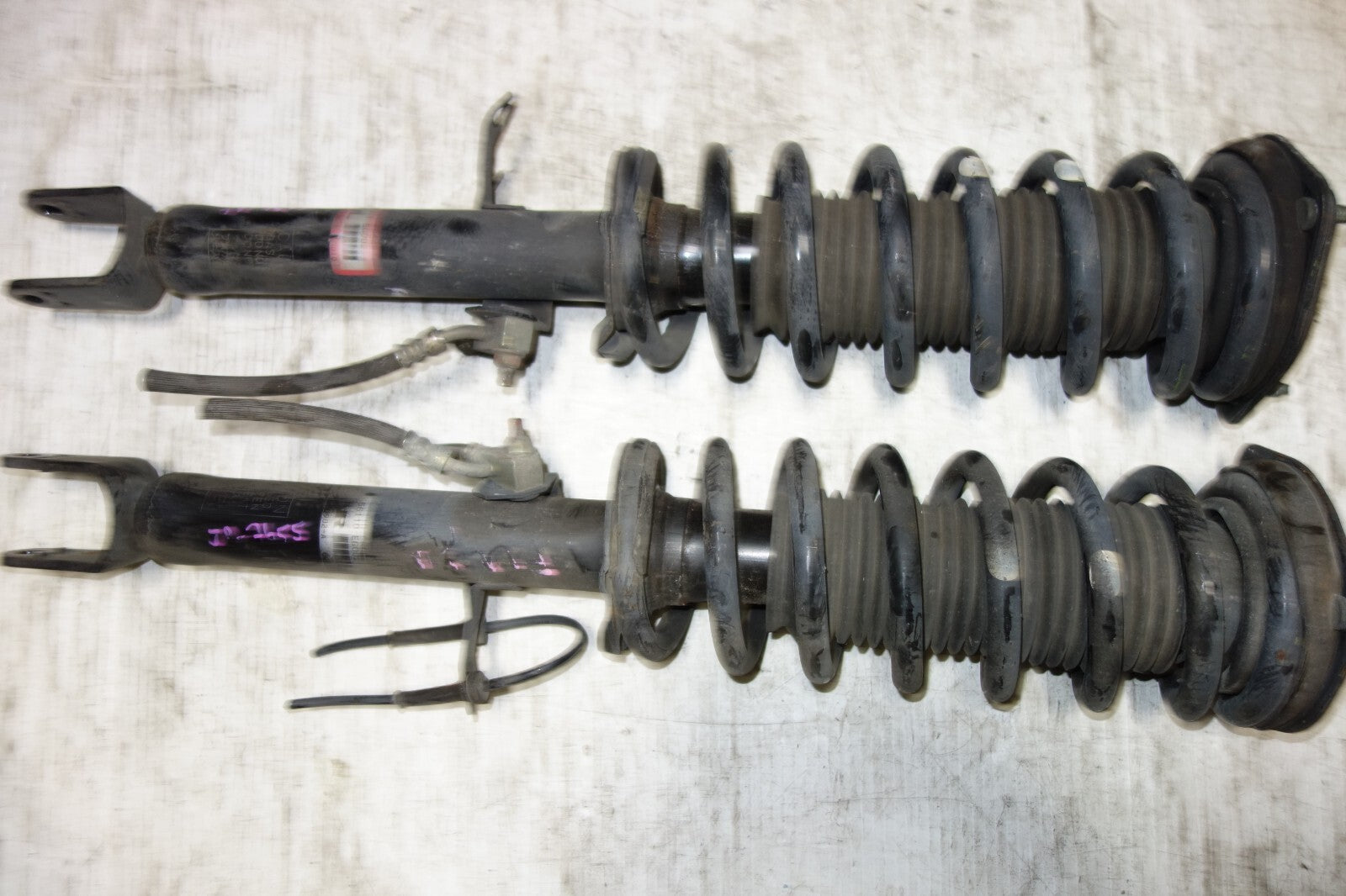 JDM GENUINE INFINITI FUGA OEM FRONT SHOCKS STRUTS SUSPENSION 2006-2010