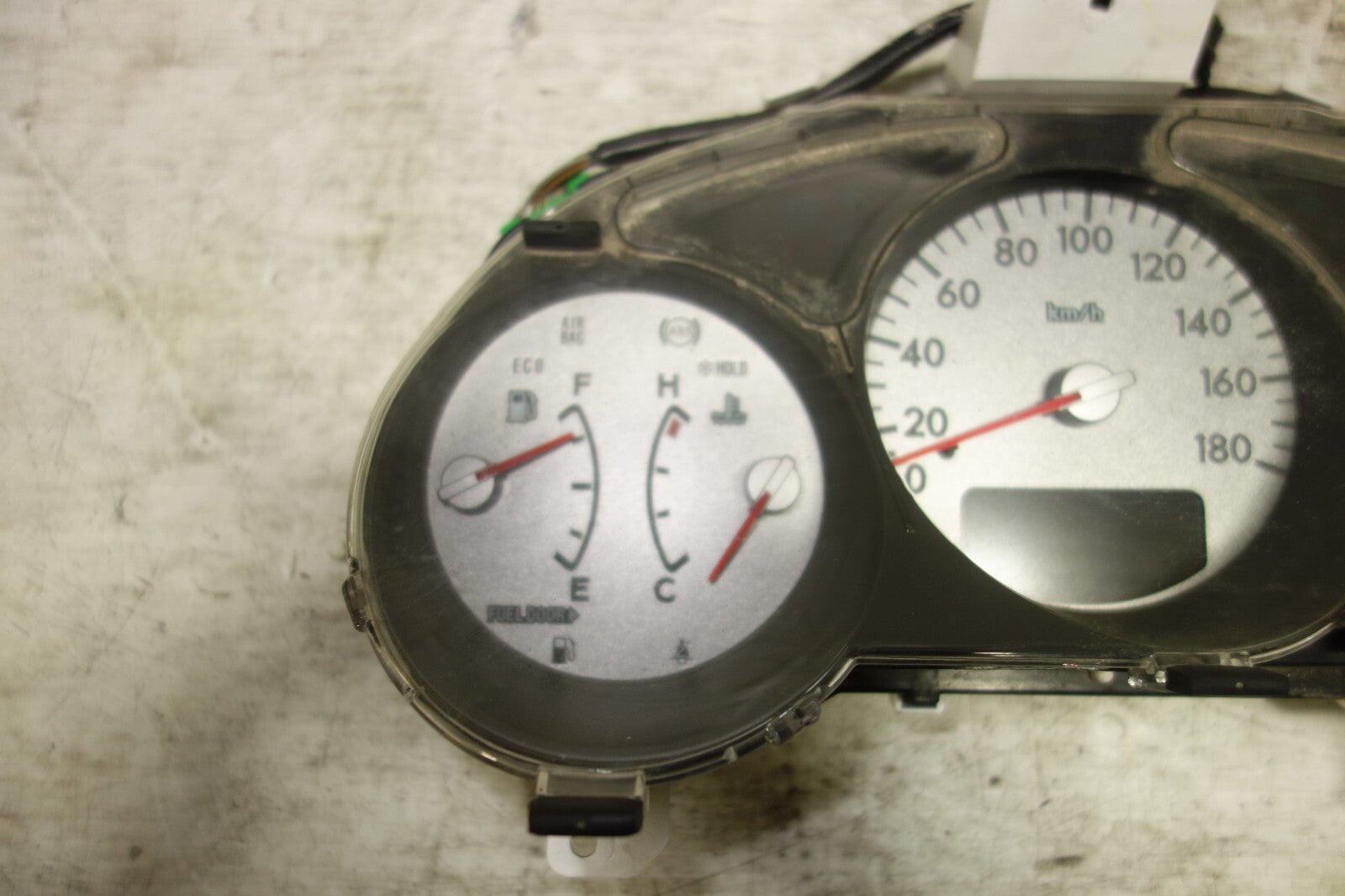 Subaru Forester 5 Speed OEM Gauge Cluster SG5 2003 2004 2005