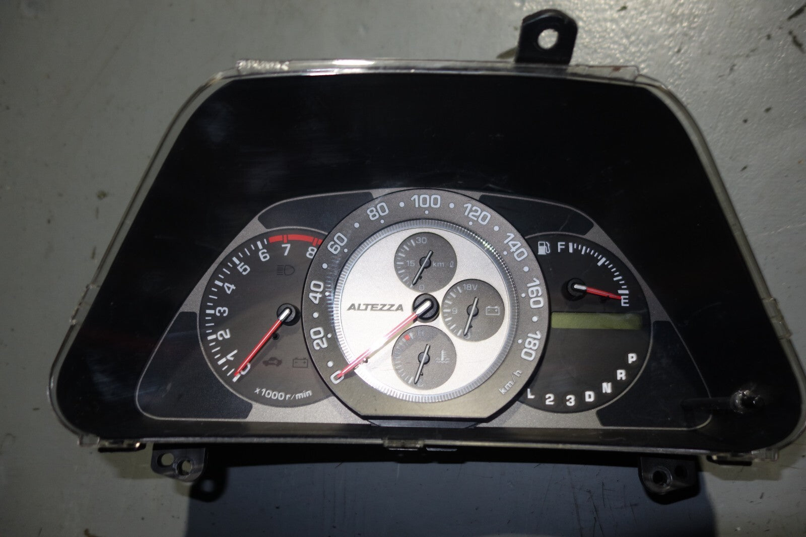 JDM Lexus IS300 / Altezza Beams Gauge Cluster Speedometer Automatic SXE10