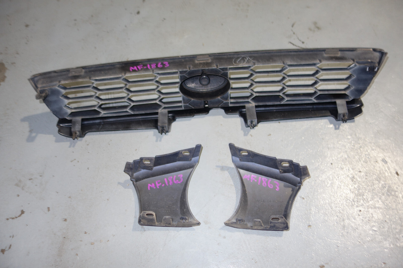 JDM Subaru Impreza WRX STi V7 Grille Outback Sport  Front Grille TS RS 2002-2003