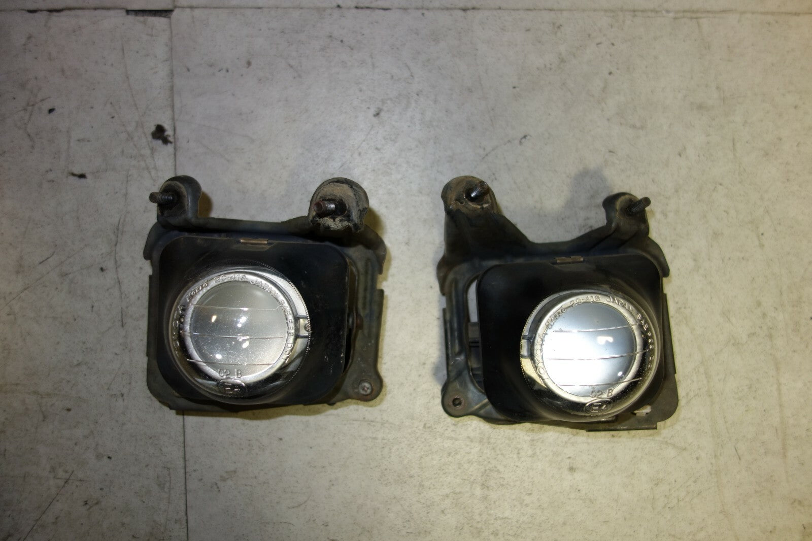 JDM Toyota Celica GTS Kouki OEM Fog Lights Driving Lamps Pair ZZT231 2000-2005