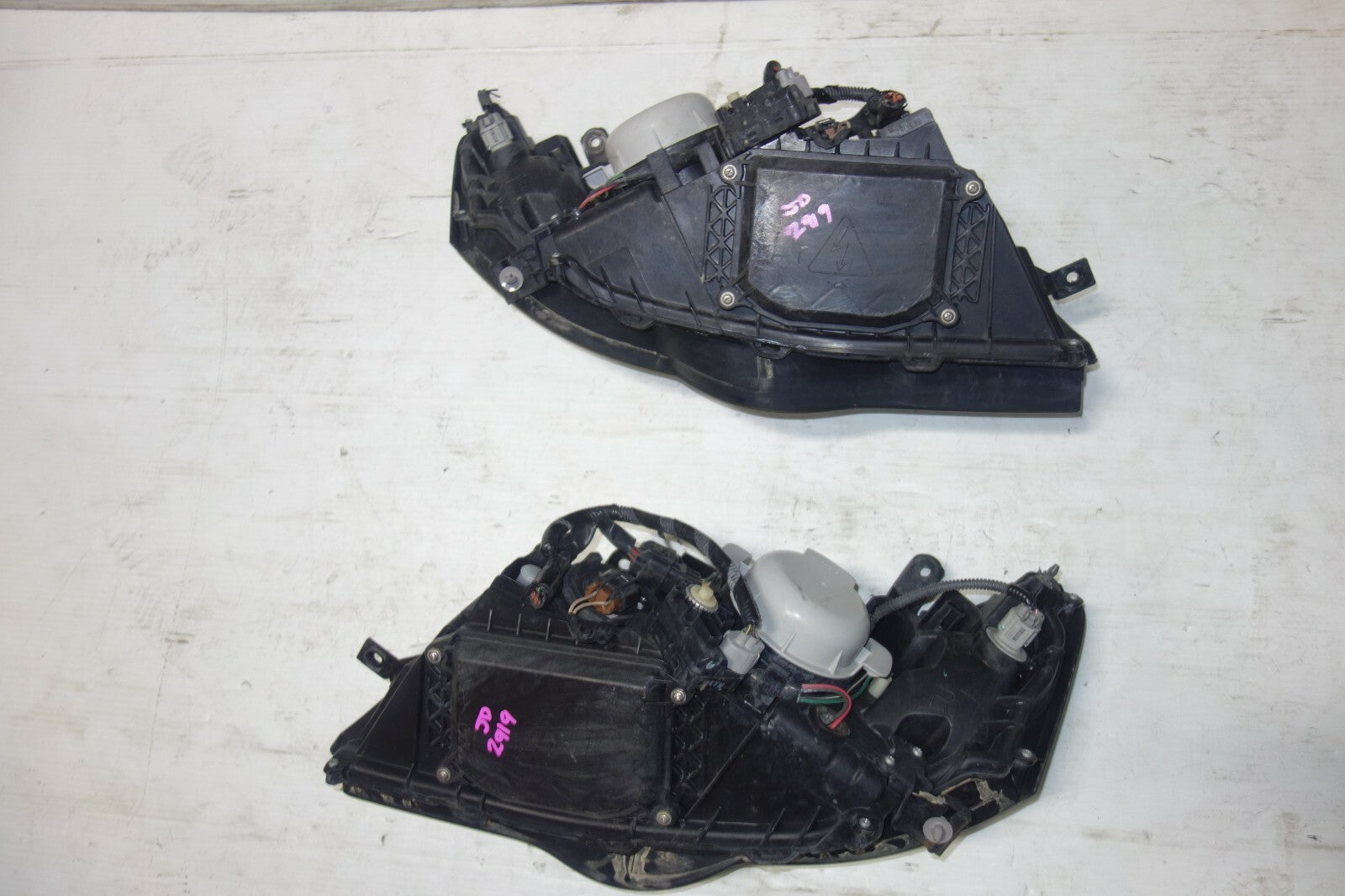 JDM 2005-2007 GENUINE SUBARU LEGACY OEM USED HID HEAD LIGHTS LAMPS SPEC B BPE