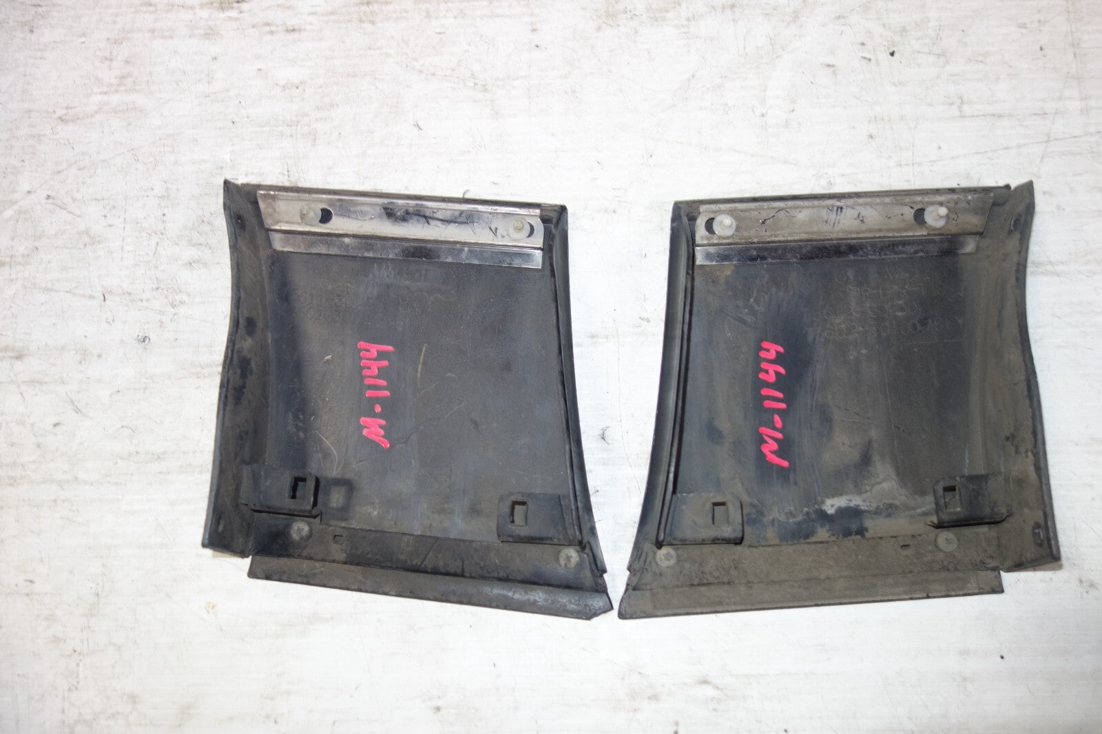 JDM TOYOTA LEXUS GS300 OEM FRONT FENDER MOULDING TRIM COVER ARISTO JZS161 98-05