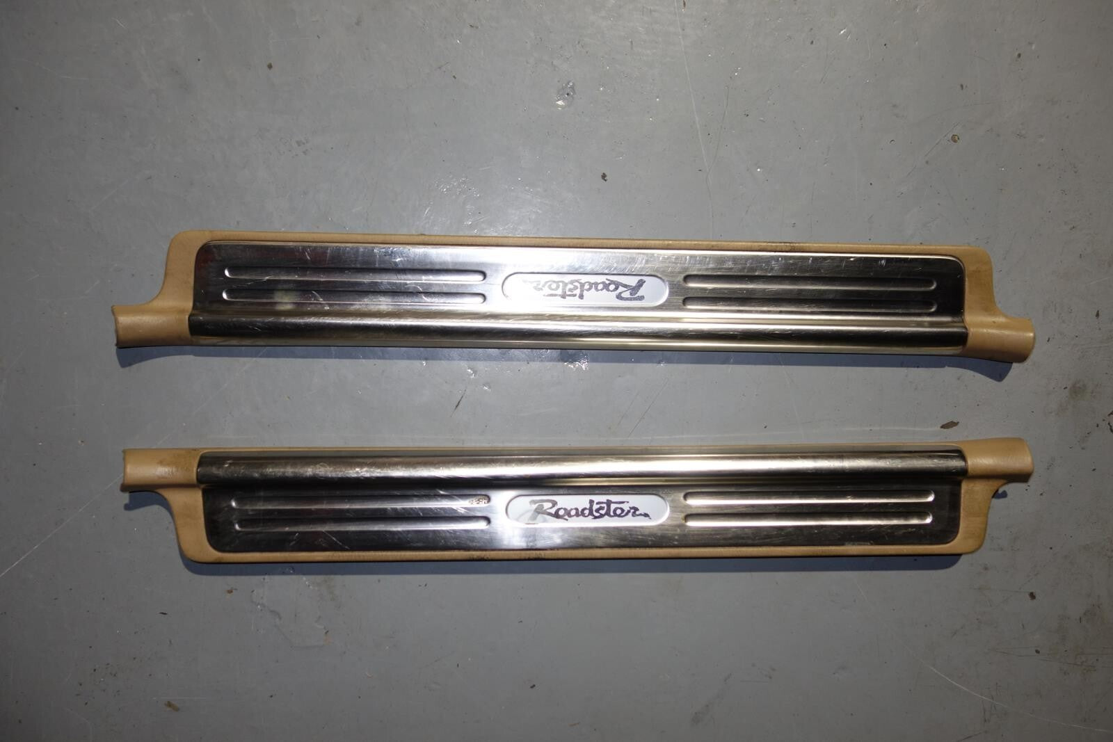 JDM 1998-2005 MAZDA MIATA ROADSTER NB8C DOOR SILL SCUFF KICK PLATE SET OEM