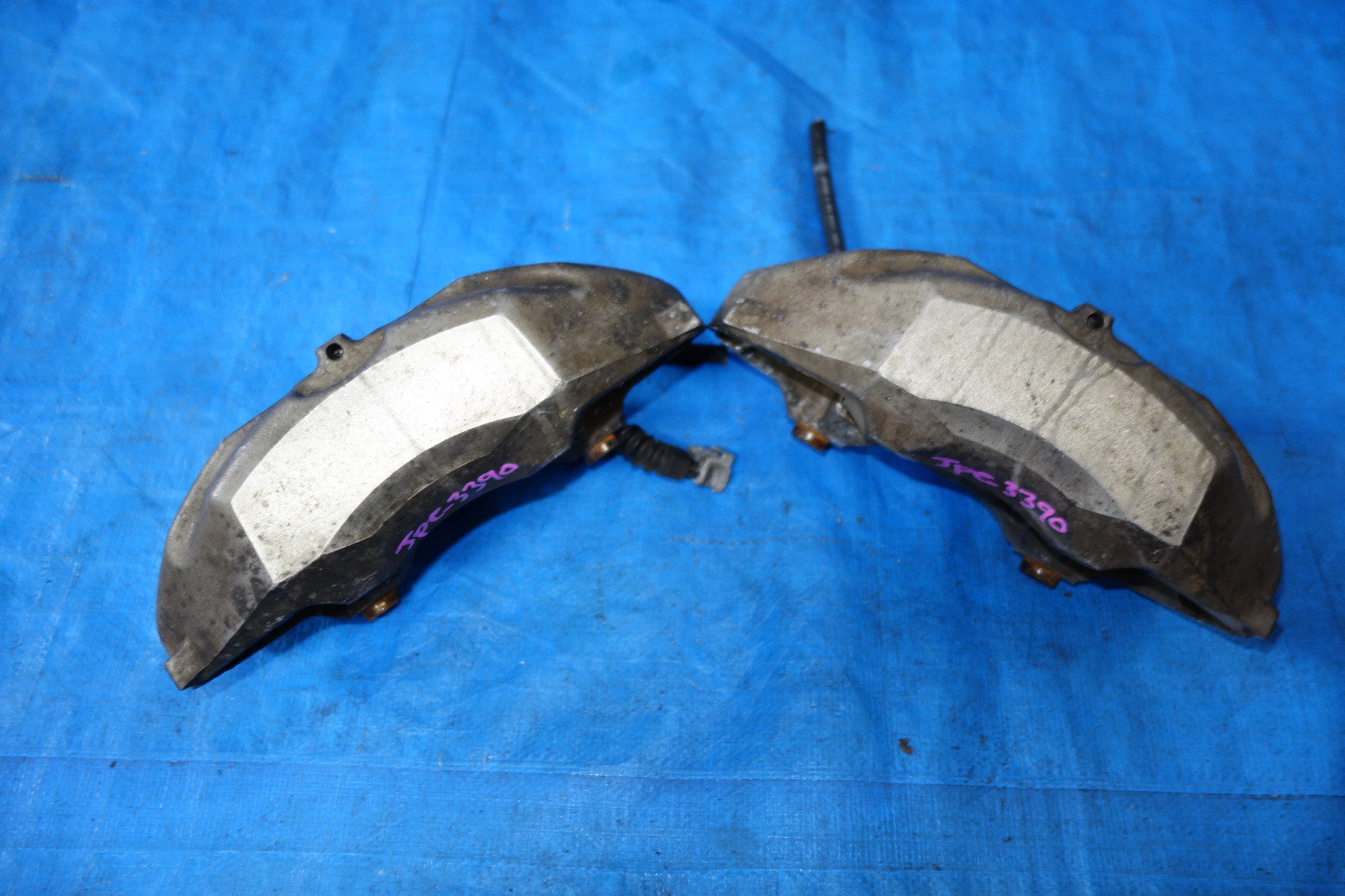 Lexus LS430 Front 4 Pot / Piston Brake Calipers OEM 2001-2006 OEM Left / Right