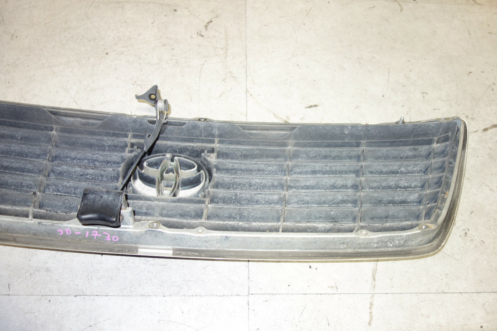 JDM Lexus LS430 / Toyota Celsior Front Grille Grill 2001-2003 UCF31 UCF30