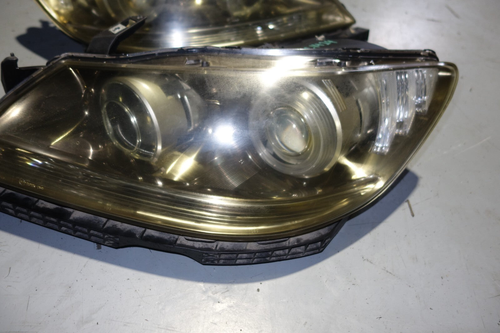 JDM 05-08 GENUINE ACURA RL CLEAR OEM HID HEAD LIGHTS KB1 HEADLIGHTS PAIR LH & RH