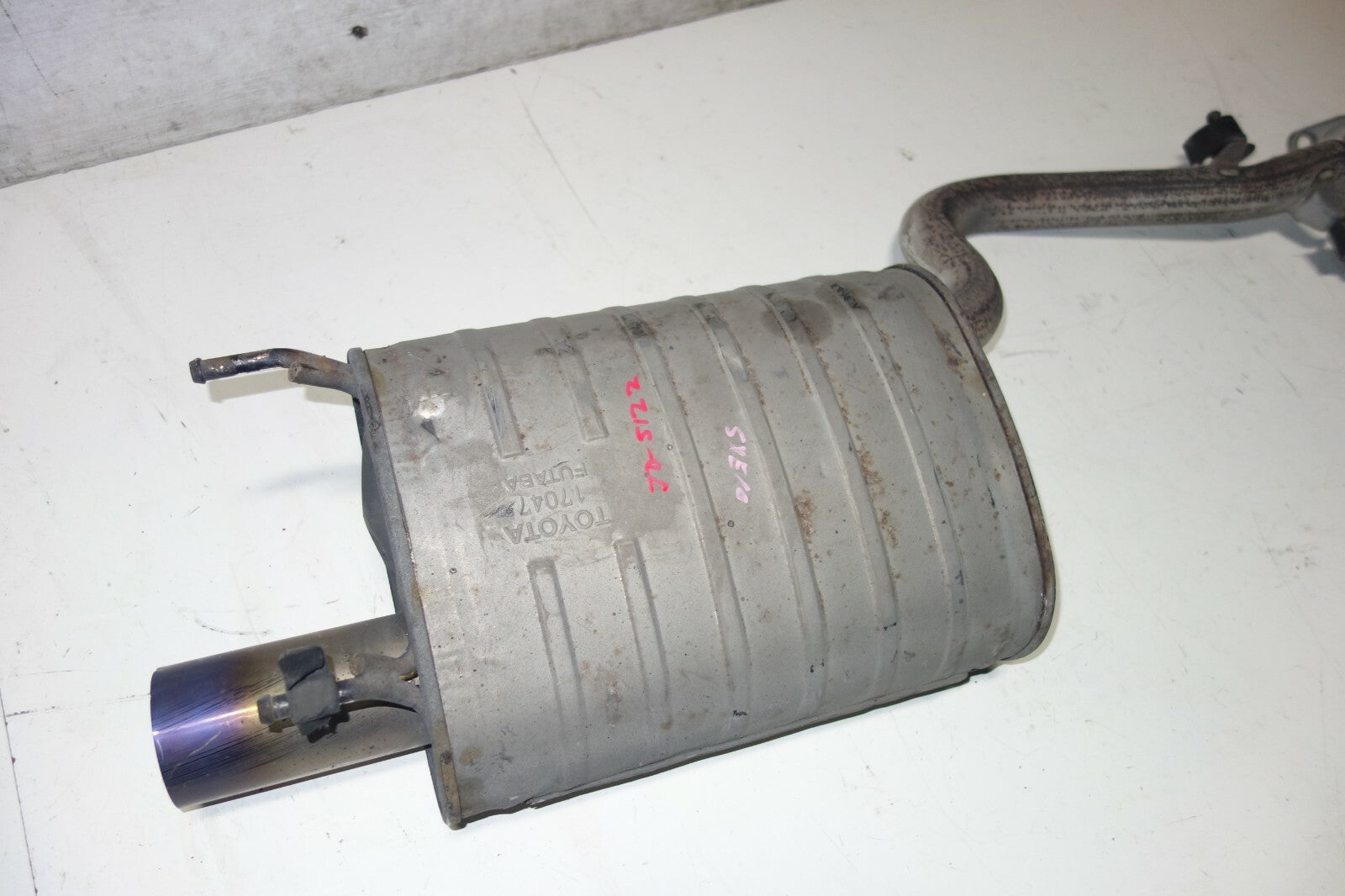 JDM Lexus is300 Toyota Altezza OEM Rear Exhaust Muffler 2001-2005 OEM Japan