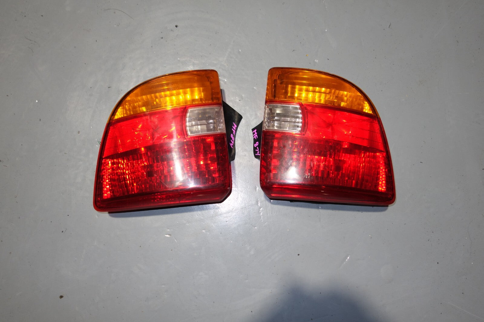 JDM 2000-2005 TOYOTA CELICA OEM TAIL LIGHTS LEFT & RIGHT TAIL LAMPS 2000-2005