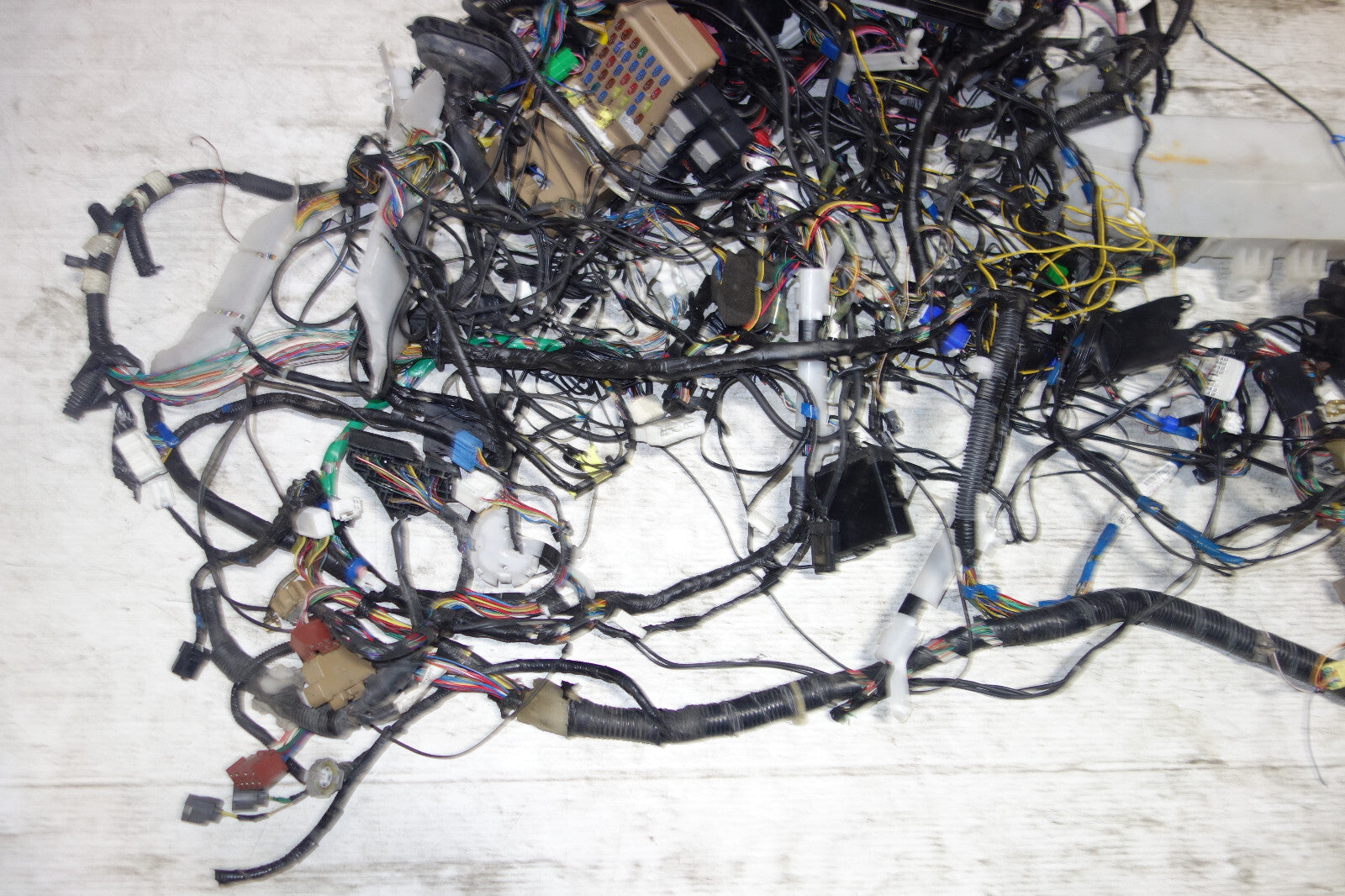 JDM Subaru Legacy EJ20 Turbo 6speed Computer Wire Harness Loom Wiring 22611AN150