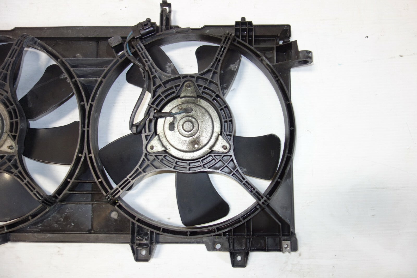 JDM Subaru Forester Radiator Fan Assembly SG5 SG9 2003-2008 OEM Genuine Rad Fan