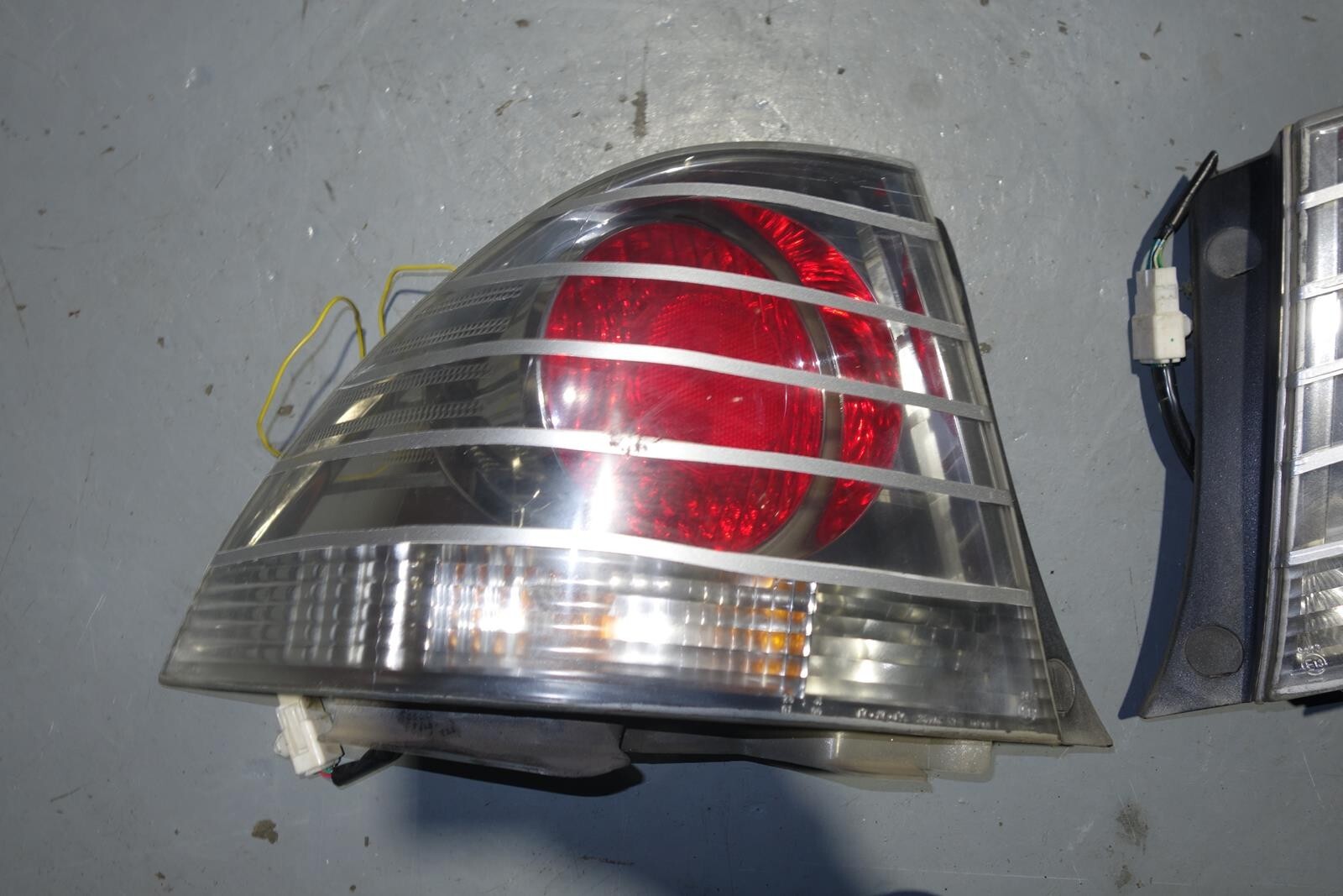 JDM LEXUS IS300 2001-2005 TAIL LIGHTS TOYOTA ALTEZZA SEX10 TAIL LAMP 2001-2005
