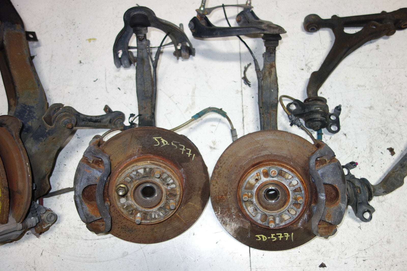 JDM Acura Integra DC2 4 Lug Brake Calipers Spindles Hub Trailing Arms 1994-2001
