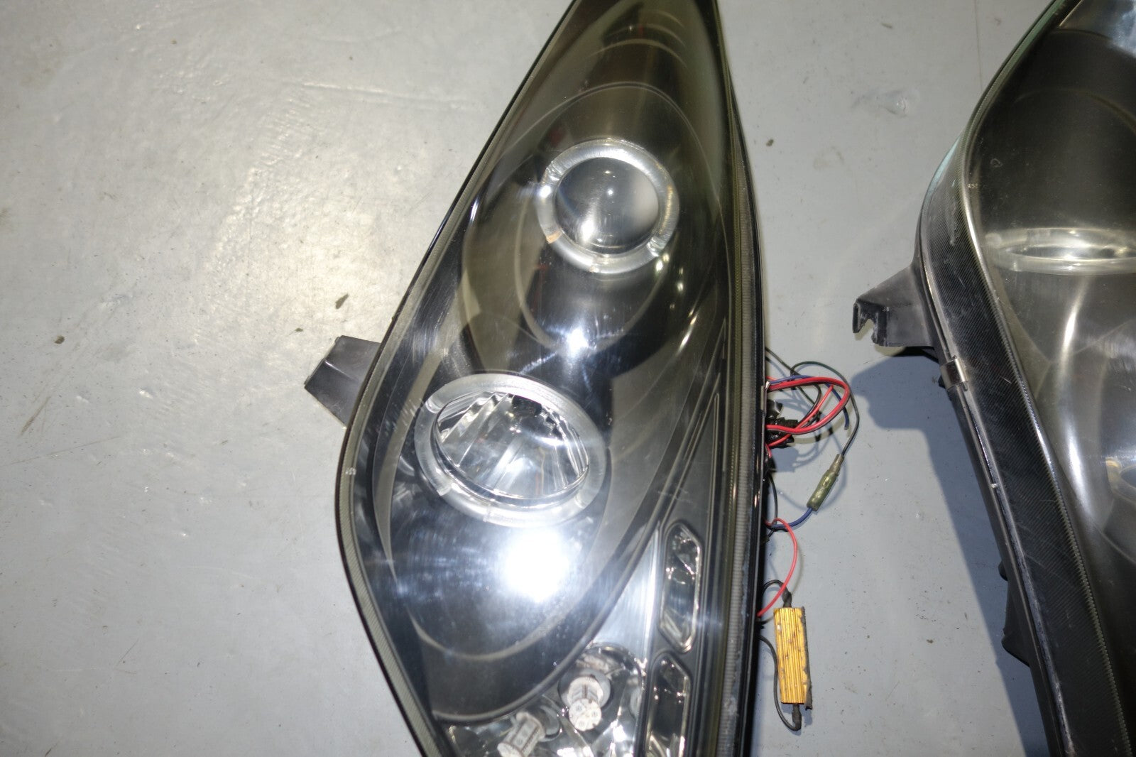 JDM 2000-2005 TOYOTA CELICA  HEAD LIGHTS LEFT & RIGHT HEAD LAMPS 2000-2005