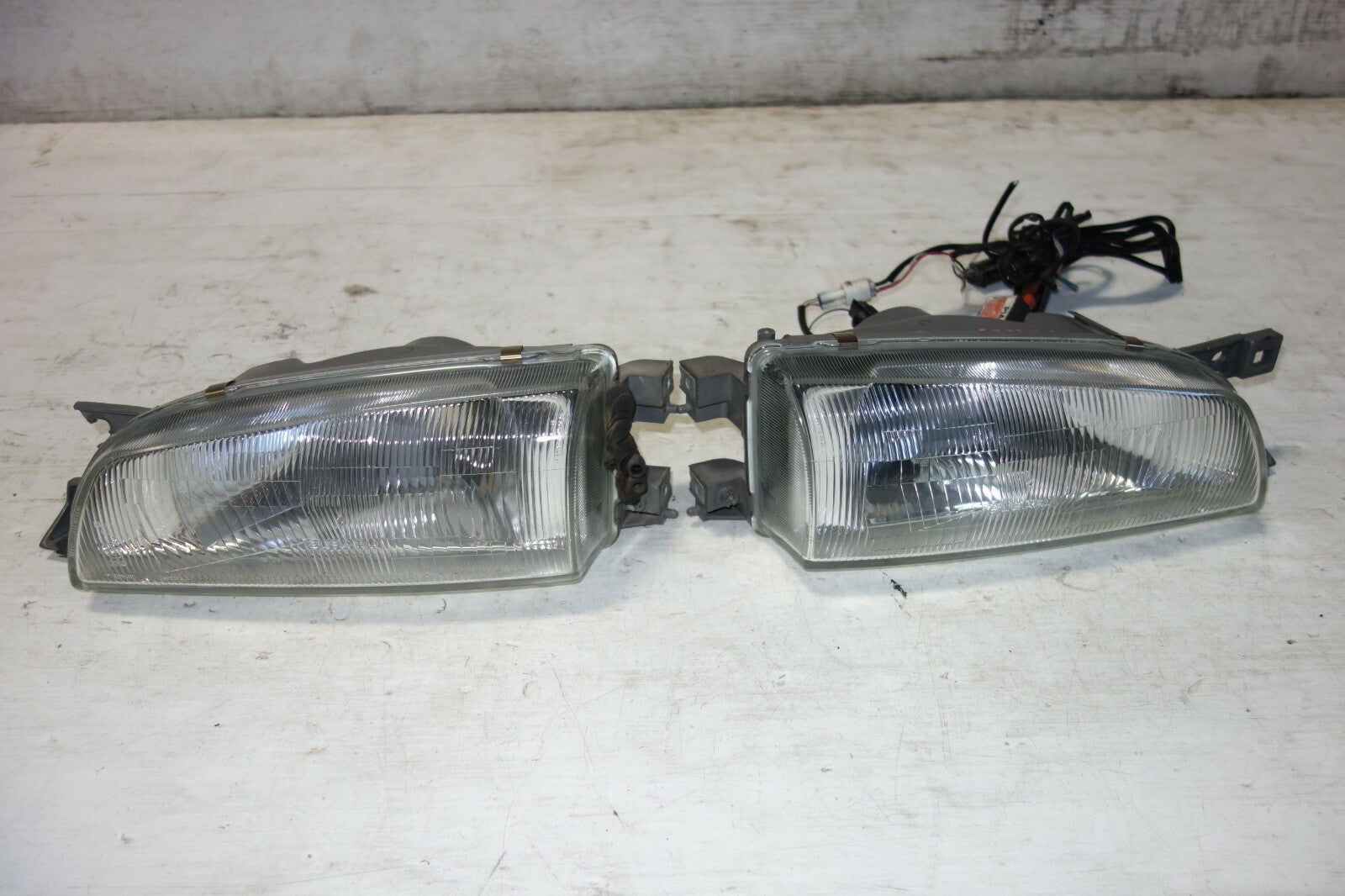 JDM SUBARU GENUINE IMPREZA WRX STi GC8 GF8 HEAD LIGHTS OEM VERSION 3 4 LAMPS