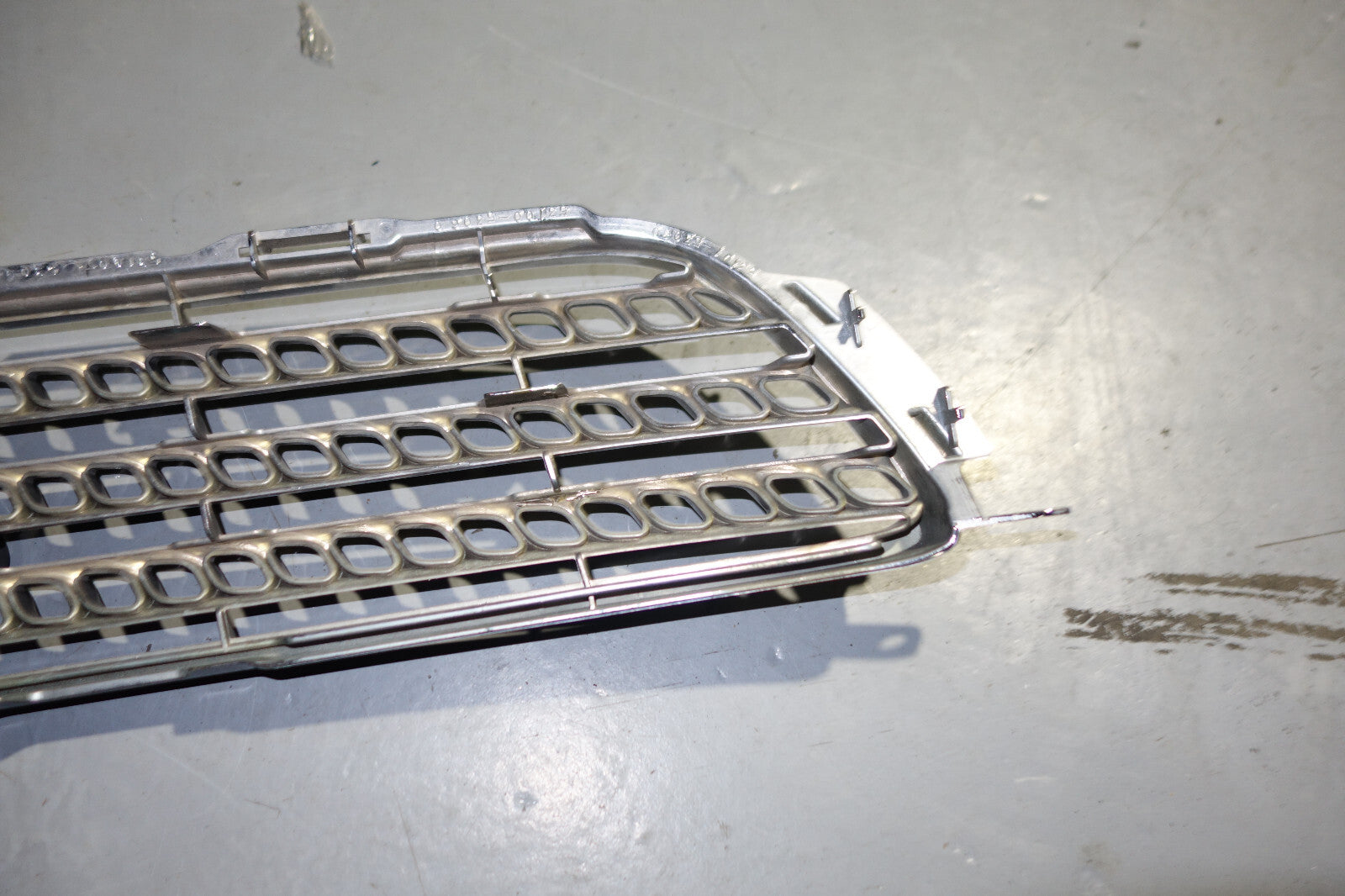 JDM Toyota Altezza Grille Lexus IS300  Grille OEM Japan 2001-2002-2003-2004-2005