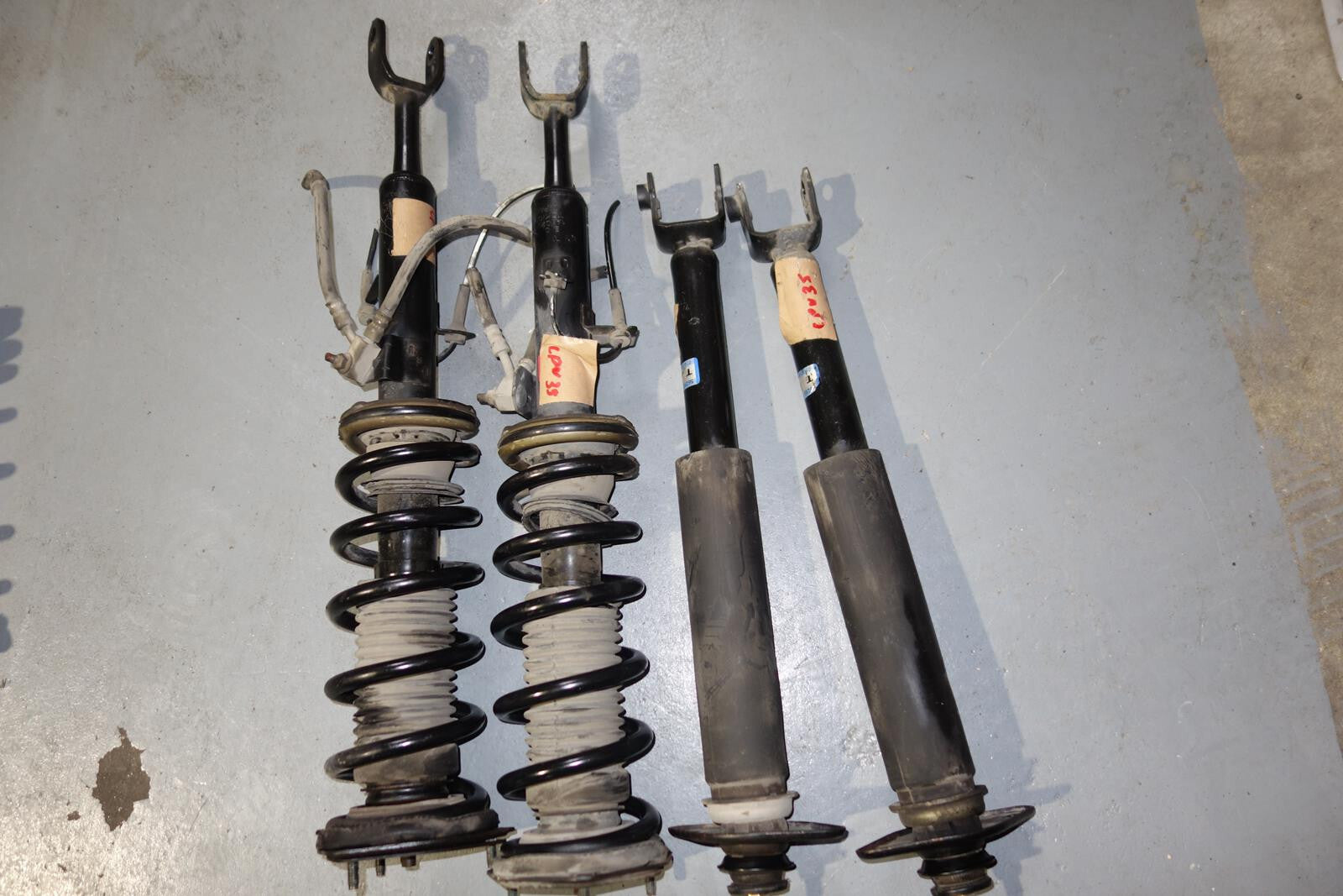 JDM Nissan 350z Z33 G35 Coupe Front Rear Shocks Coil Springs Struts 2003-2009