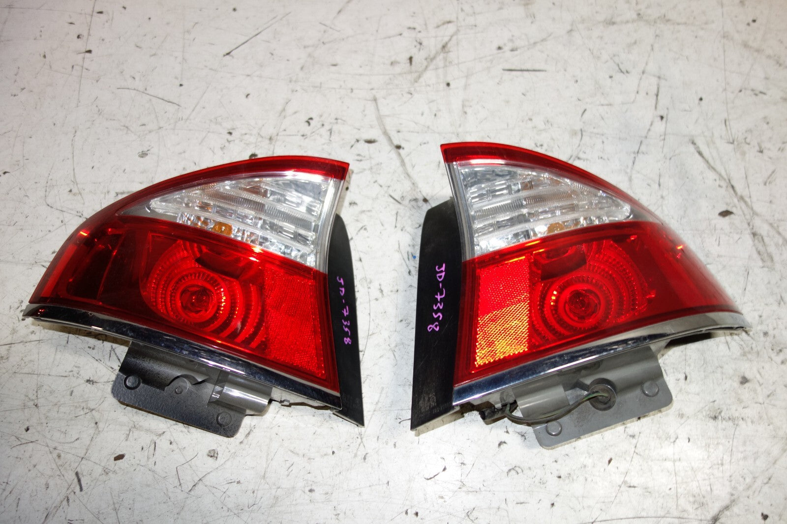 JDM SUBARU LEGACY BL5 OEM USED TAIL LIGHTS  LAMPS 4 DOOR SEDAN 2005-2009