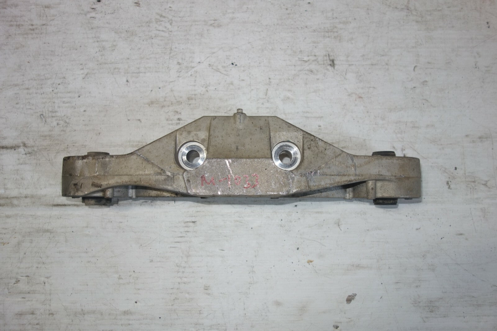 JDM 2005-2009 SUBARU LEGACY OUTBACK SPEC-B REAR ALUMINUM DIFFERENTIAL MOUNT