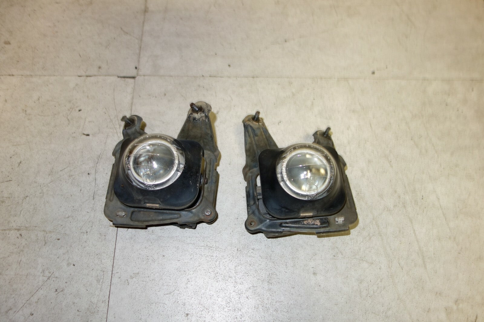 JDM Toyota Celica GTS Kouki OEM Fog Lights Driving Lamps Pair ZZT231 2000-2005