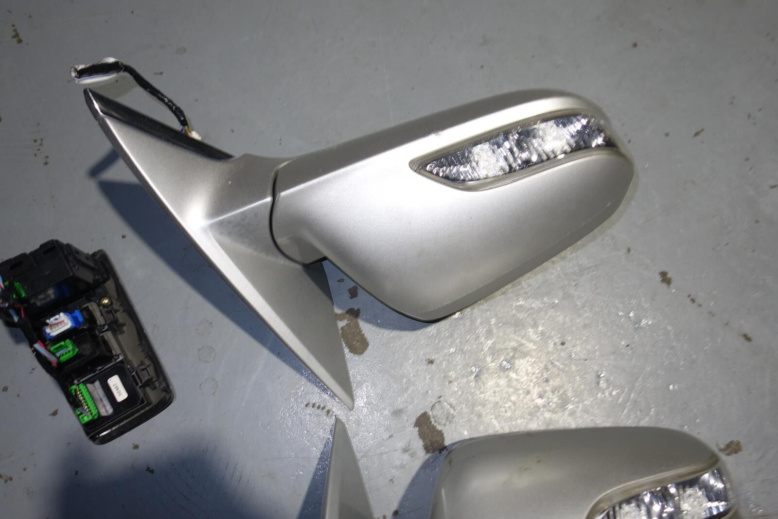 JDM 2005-2008 ACURA RL KB1 OEM POWER FOLDING MIRRORS SWITCH AUTO FLIP LEGEND