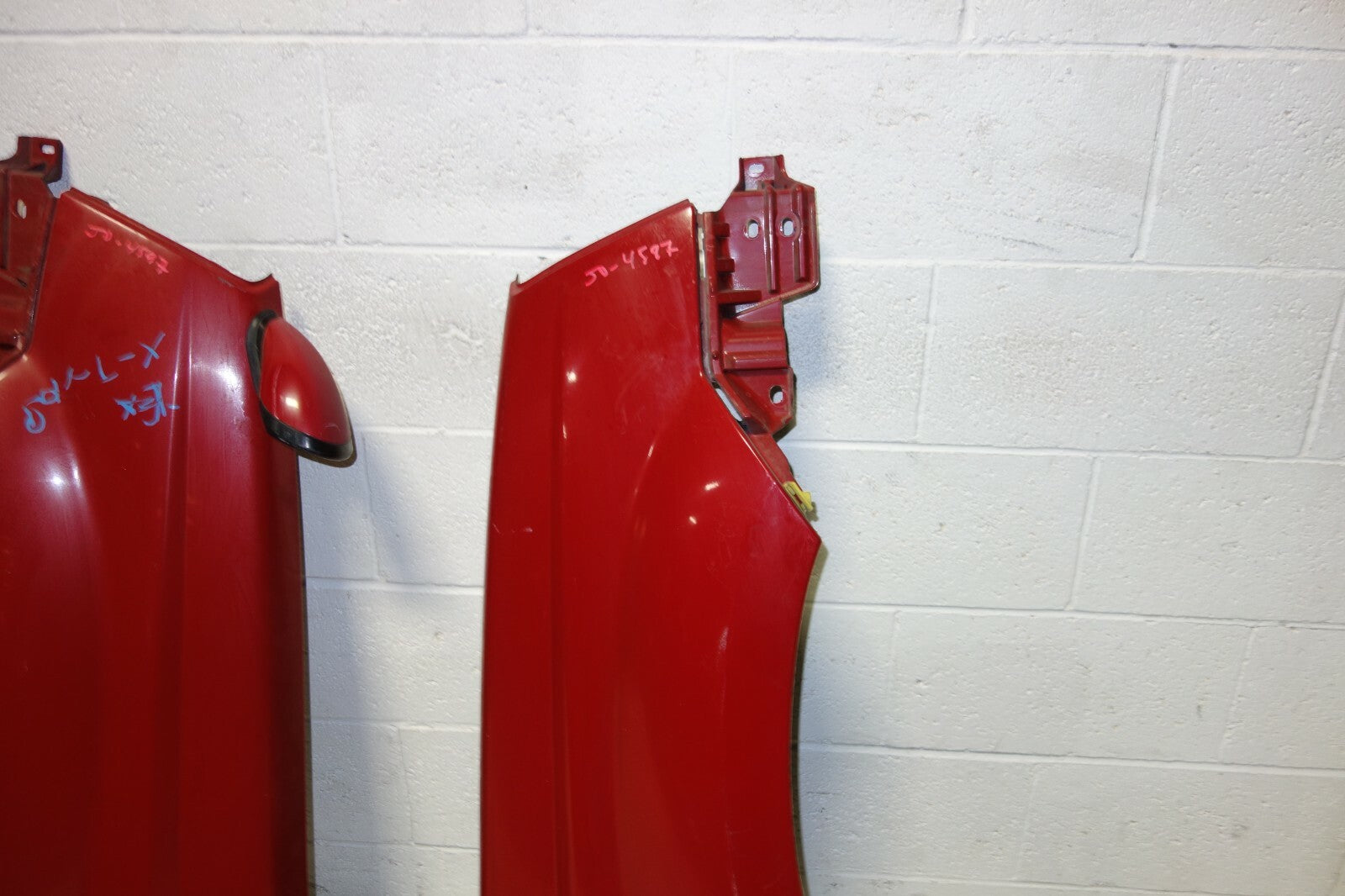 JDM Nissan X-Trail GT OEM Fenders Left & Right Pair PNT30 Japan