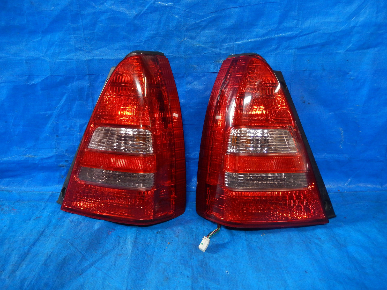 JDM SUBARU FORESTER REAR TAILLIGHT TAIL LAMP FACTORY OEM 2003 2004 2005