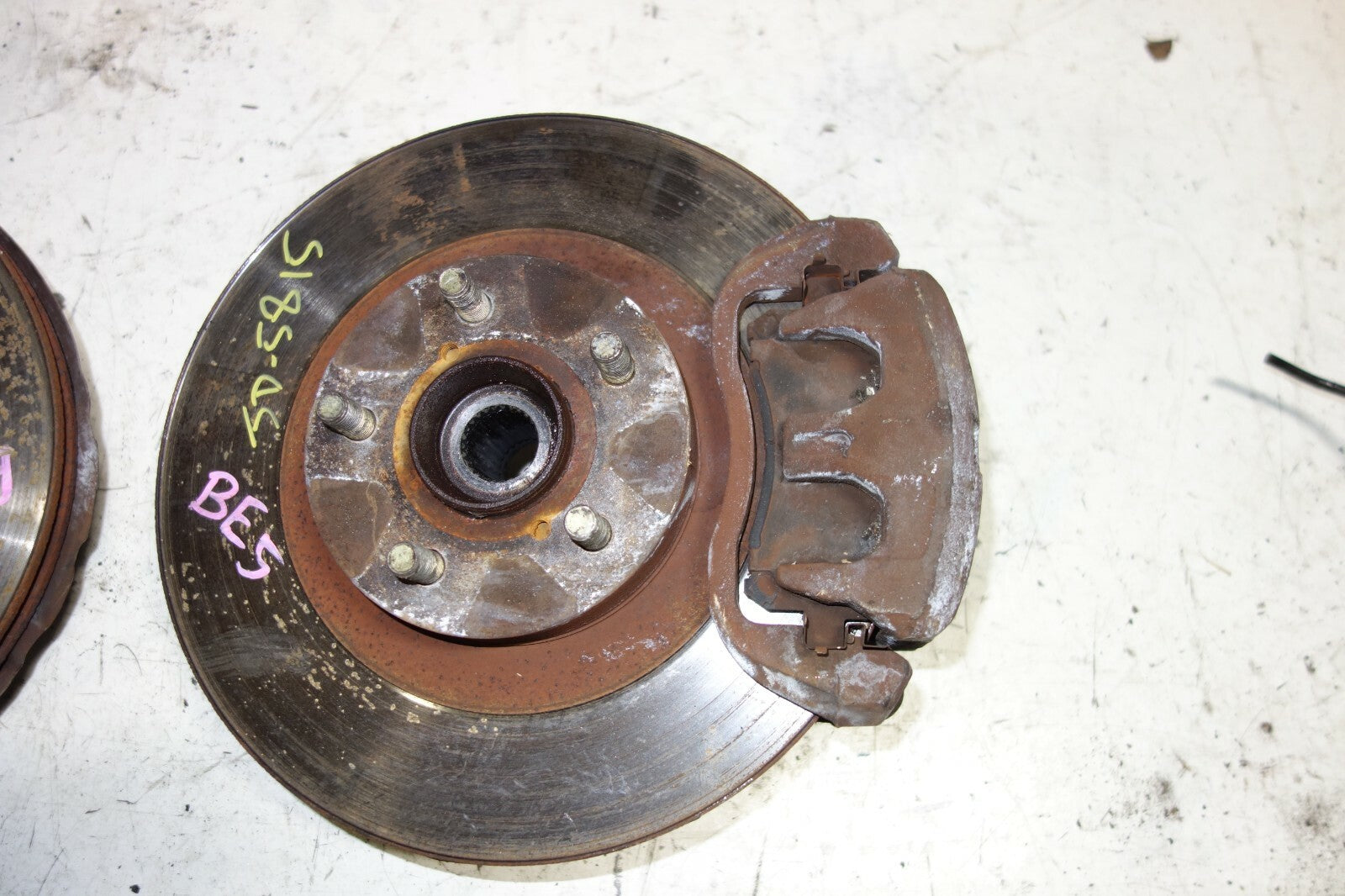 JDM Subaru Legacy BH5/BE5 Front Spindles Hub Calipers Left & Right 2000-2004