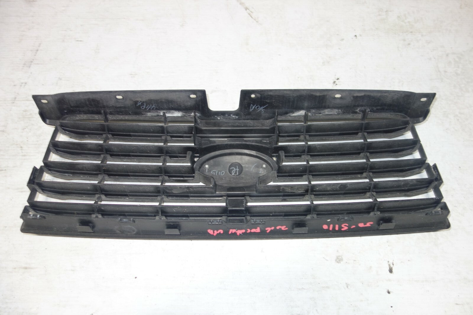 Subaru Forester OEM Front Grille Grill Genuine SG5 2006-2008