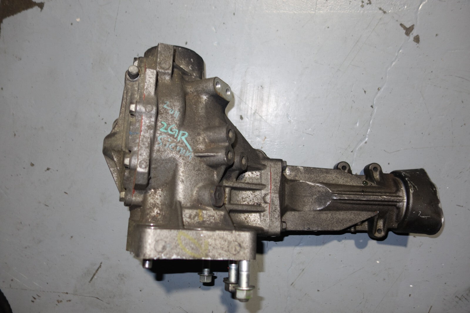 JDM 2011-2019 TOYOTA SIENNA TRANSFER CASE DIFFERENTIAL 2GR 3.5L  LOW MILEAGE