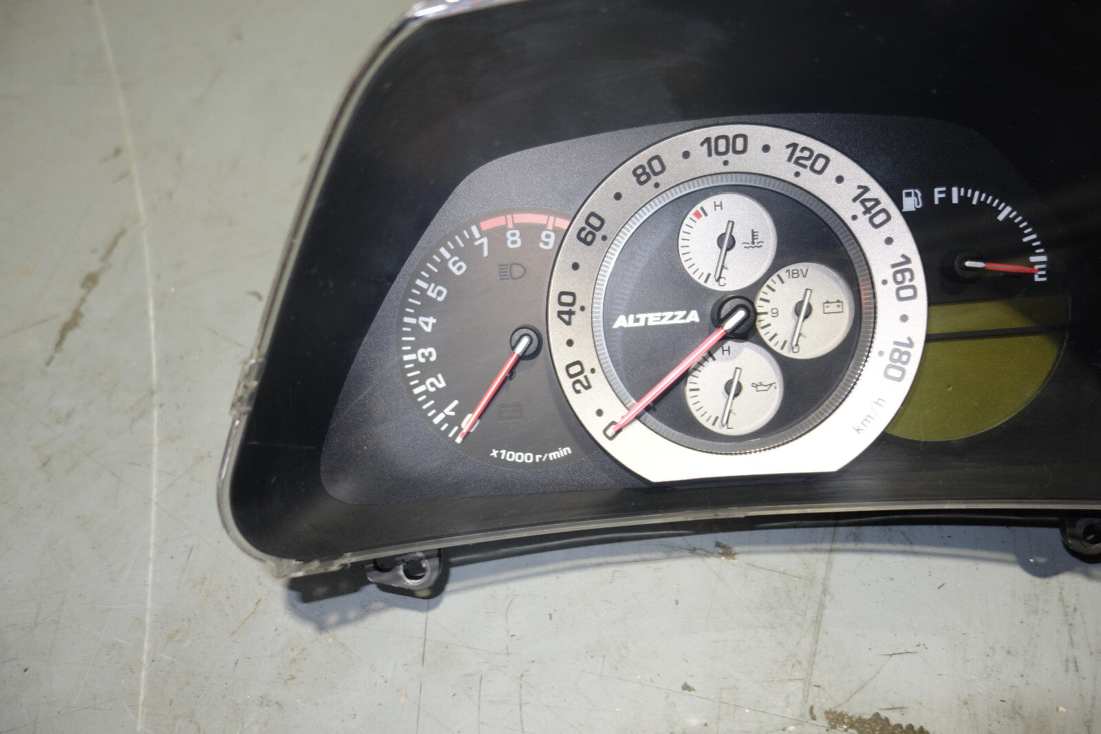 JDM Lexus IS300 Toyota Altezza SXE10 Gauge Cluster Speedometer SXE10