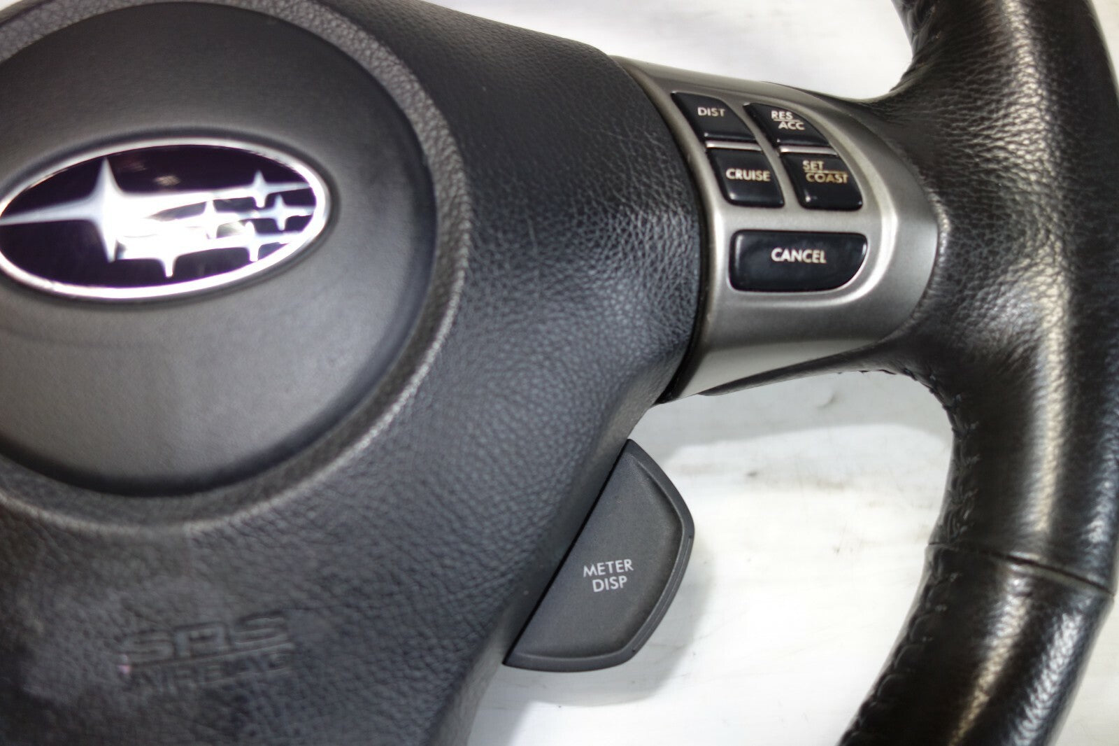 JDM 2005-2009 SUBARU LEGACY & OUTBACK STEERING WHEEL & HUB 2005-2009 M-909