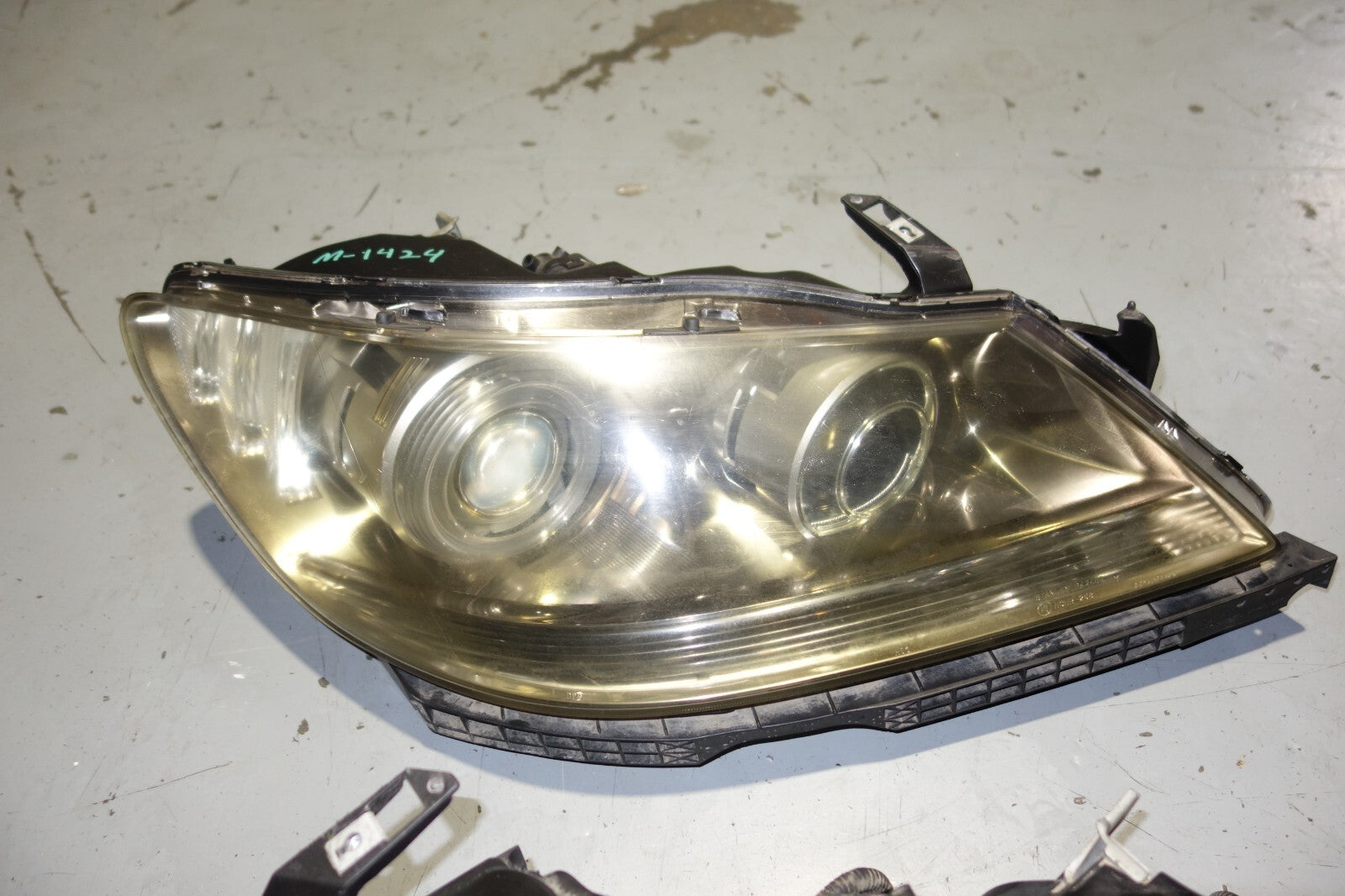 JDM 05-08 GENUINE ACURA RL CLEAR OEM HID HEAD LIGHTS KB1 HEADLIGHTS PAIR LH & RH
