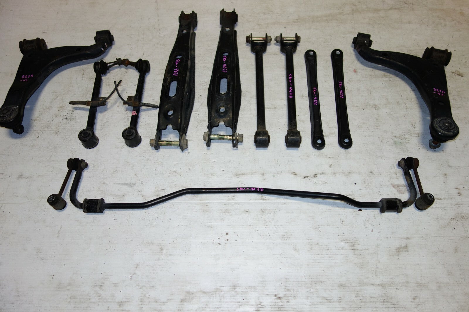 JDM Lexus IS300 / Altezza Rear Lower Control Arms Suspension SXE10 OEM 2001-2005