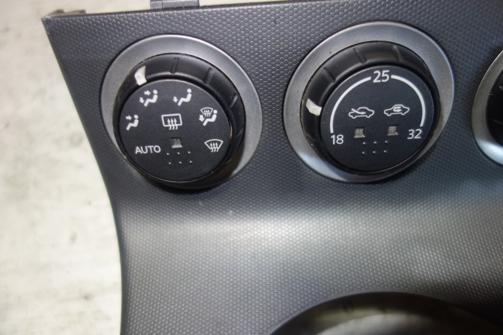 03-09 Nissan 350Z Climate Control Panel Temperature Unit A/C Heater JDM RHD
